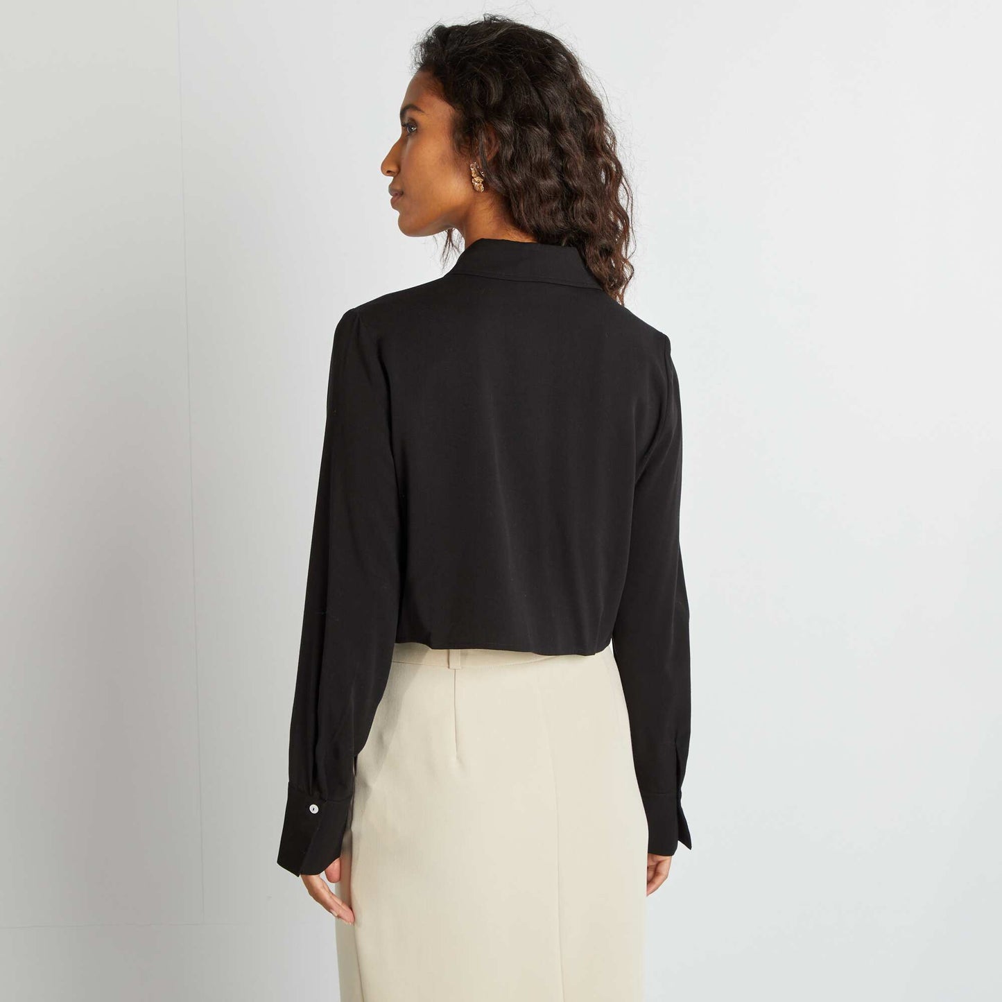 Chemise crop à manches longues noir