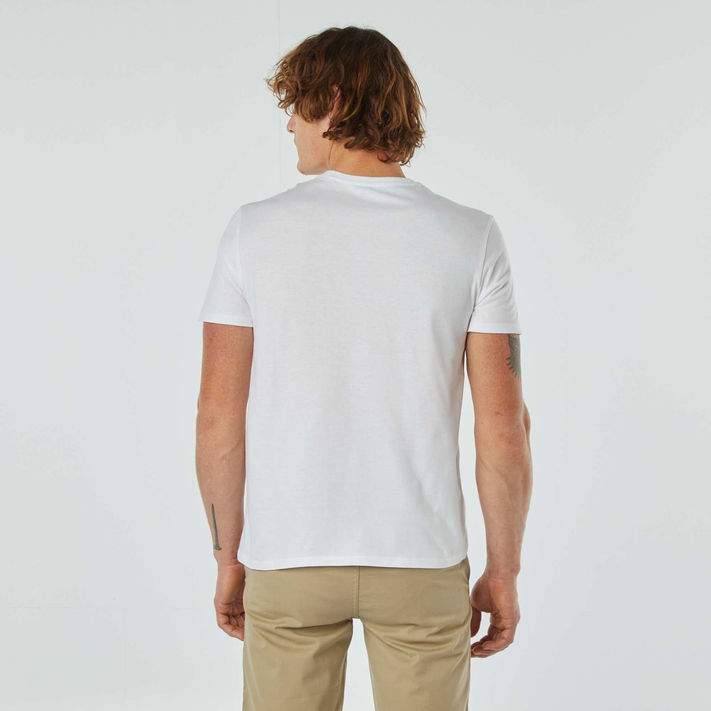 T-shirt manches courtes avec poche poitrine et broderie BLANC