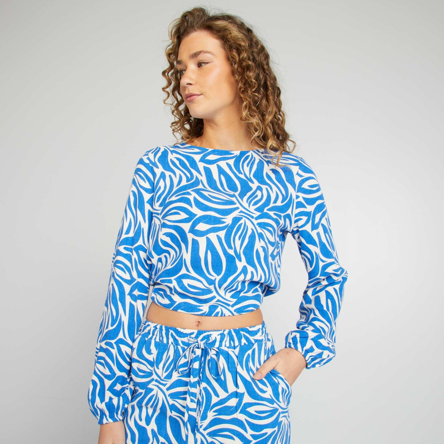 Blouse à manches longues et col rond avec imprimé BEIGE