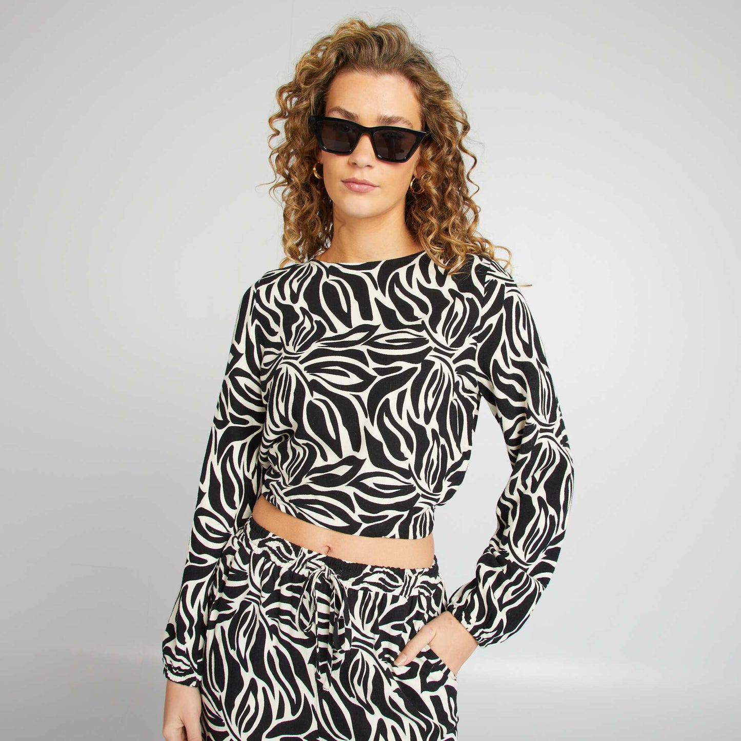 Blouse à manches longues et col rond avec imprimé BEIGE