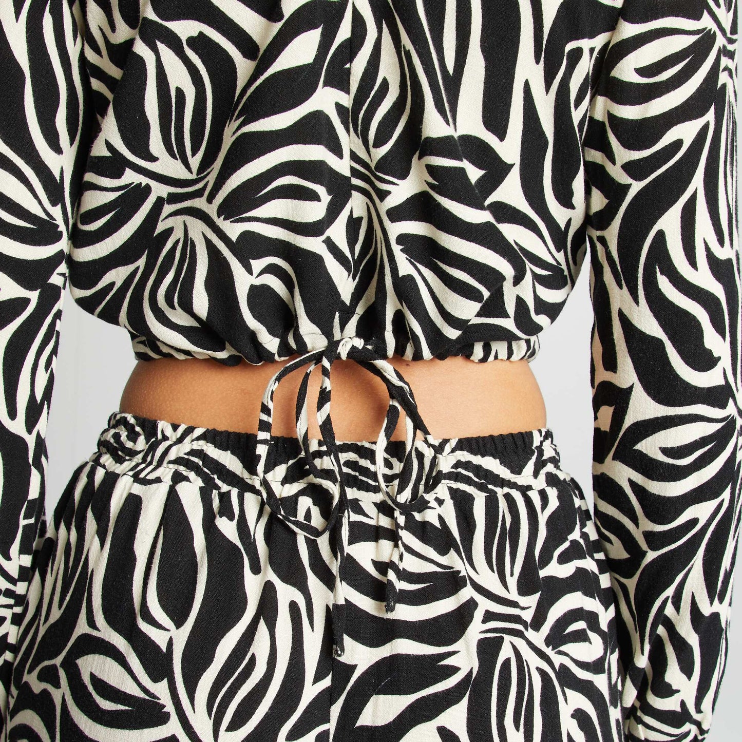 Blouse à manches longues et col rond avec imprimé BEIGE