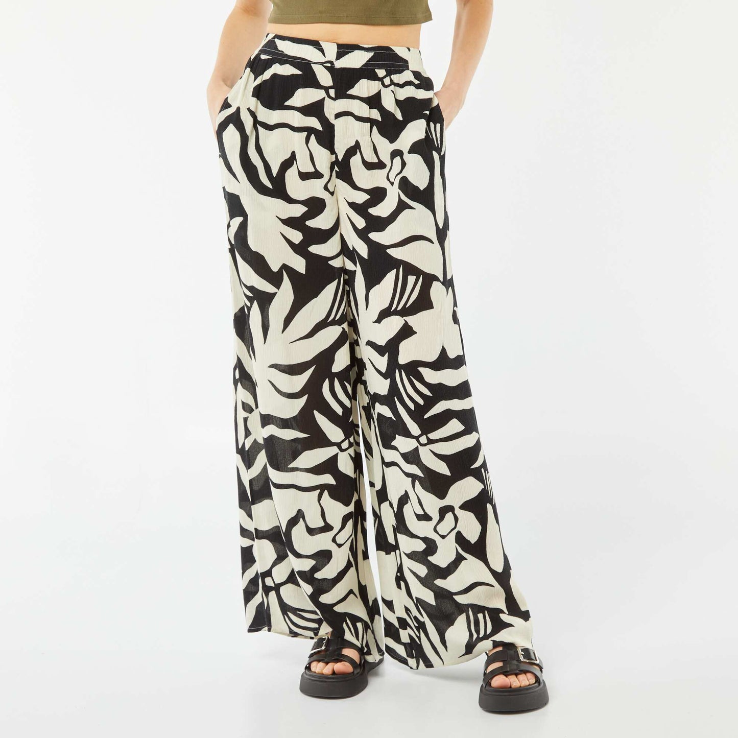 Pantalon large en crêpe NOIR