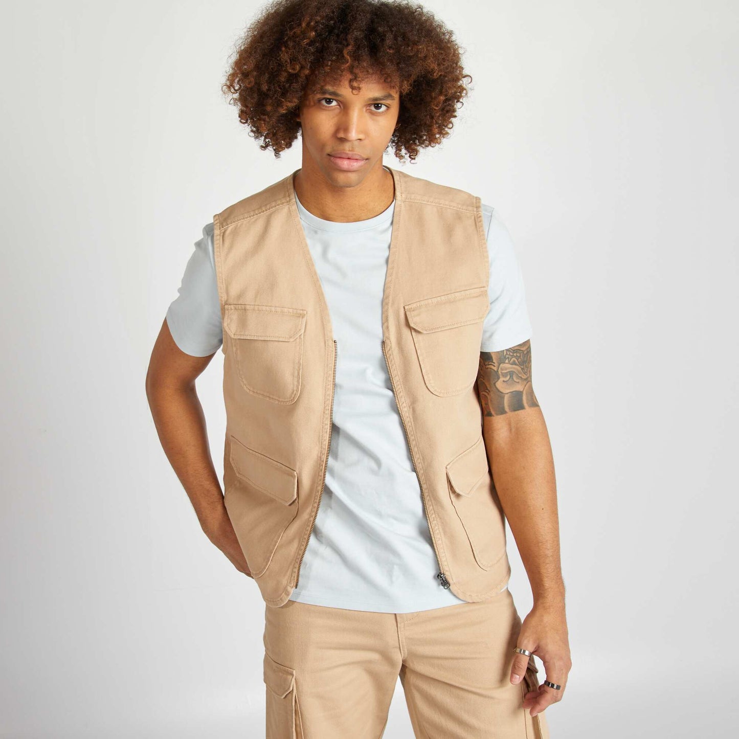 Veste sans manches avec 4 poches à rabat BEIGE