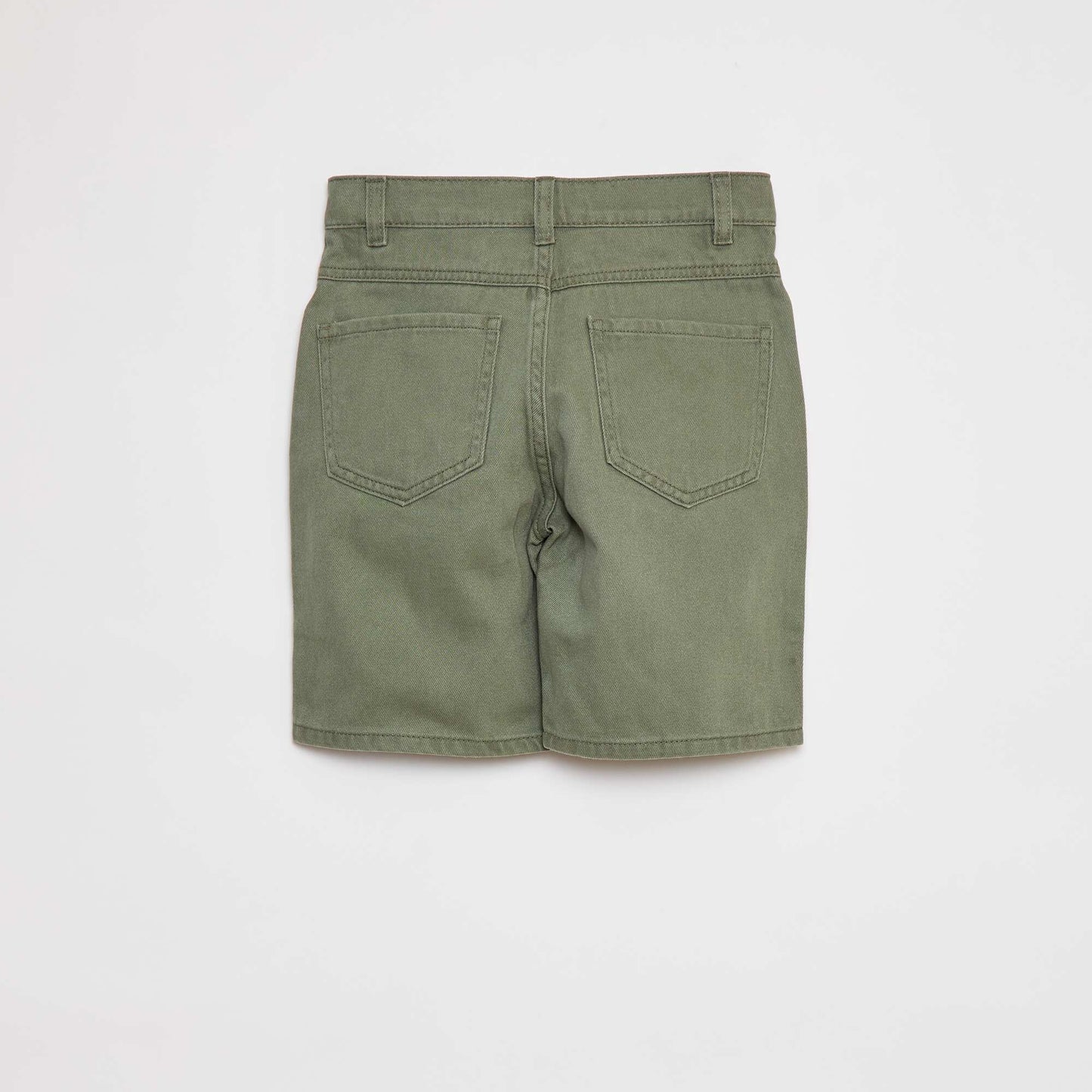 Bermuda en twill coupe loose VERT