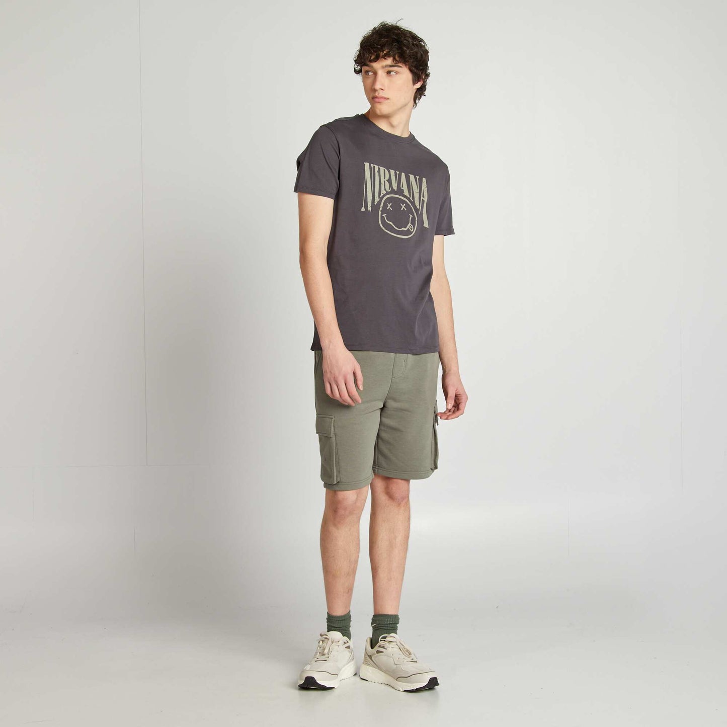 Short en molleton léger multipoches VERT