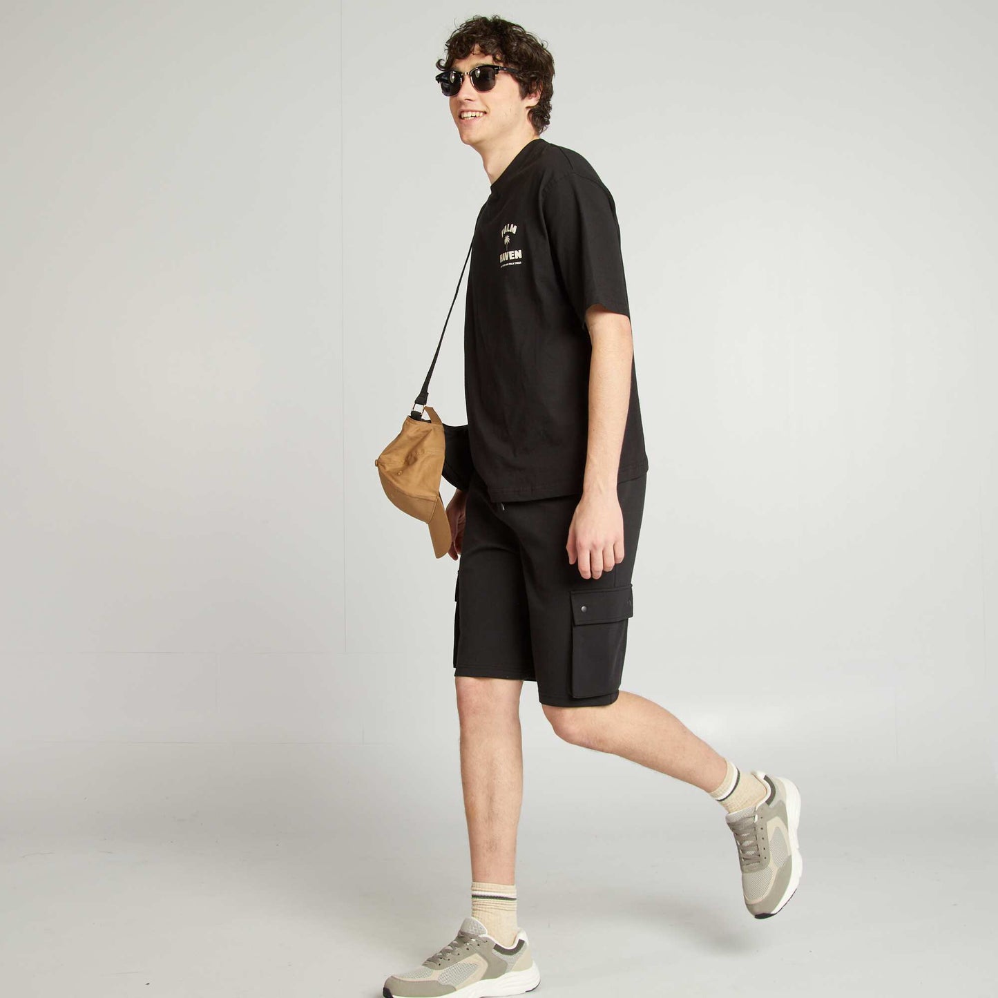 Short en molleton léger avec poches à rabats NOIR