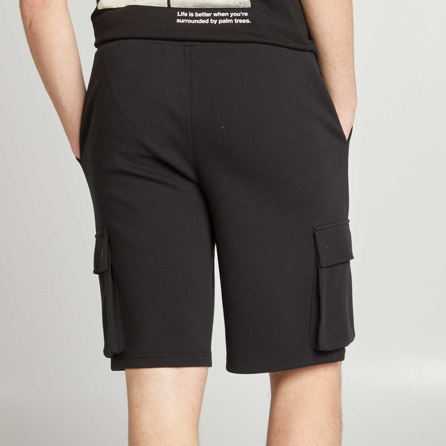 Short en molleton léger avec poches à rabats NOIR