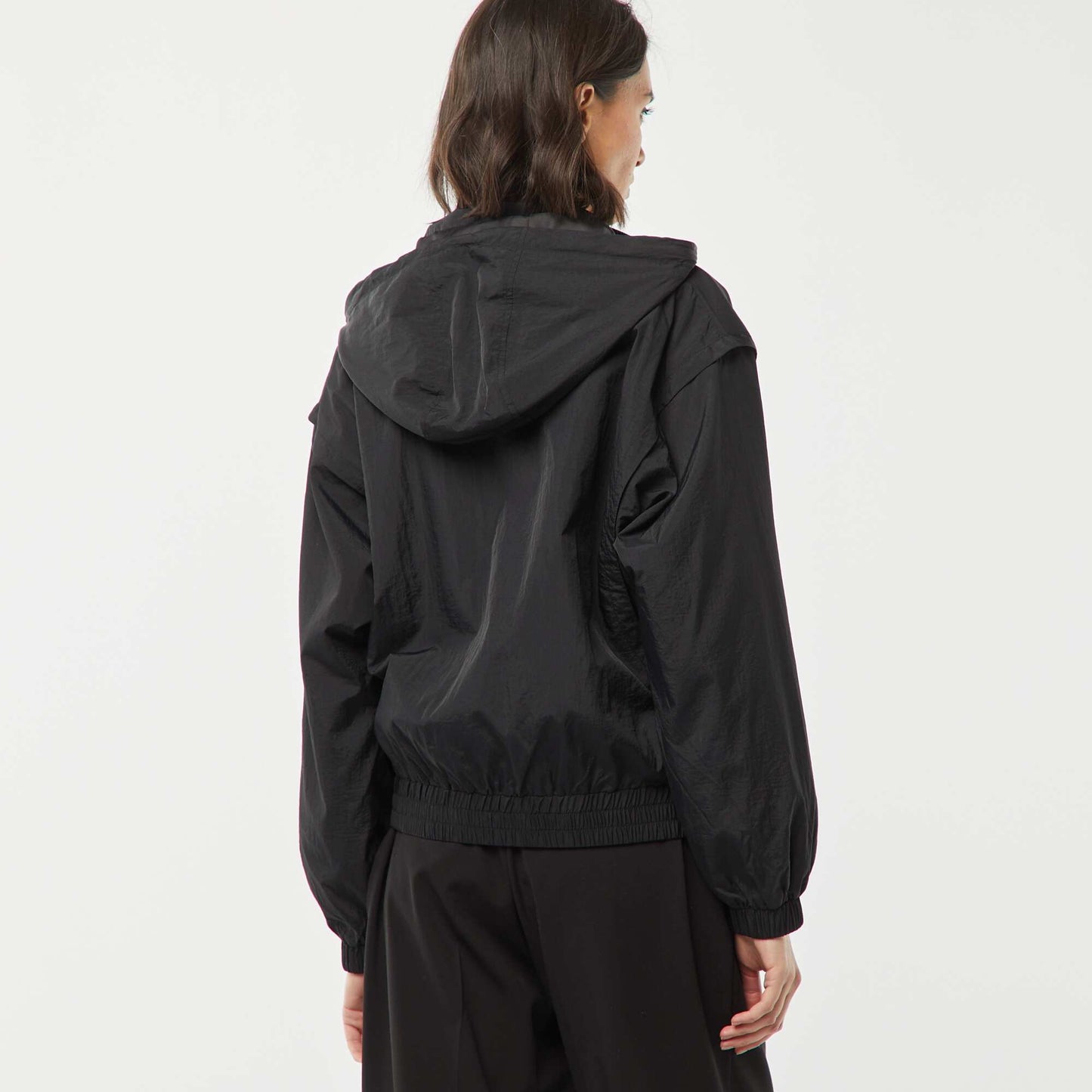 Coupe-vent à capuche NOIR