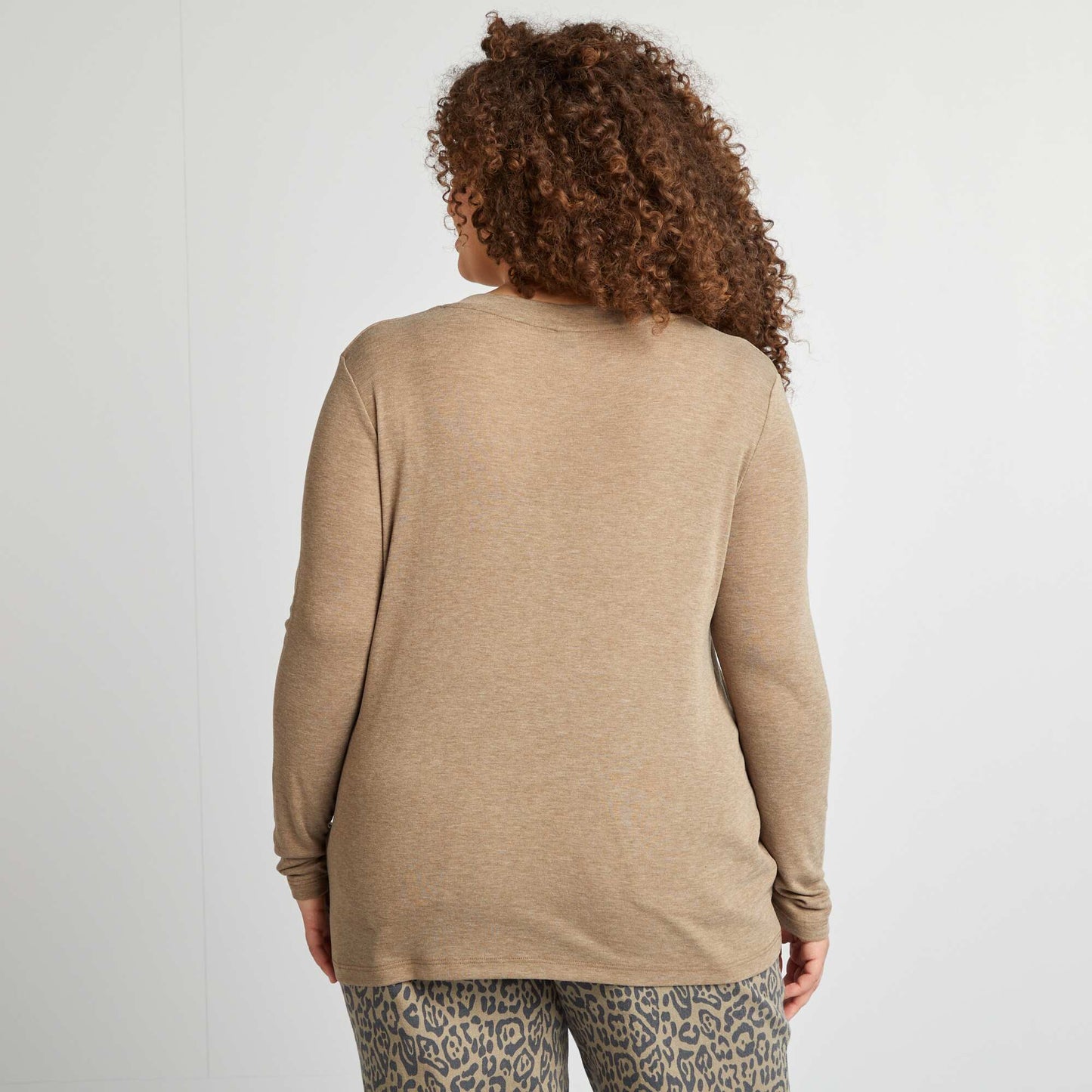 T-shirt col V MARRON