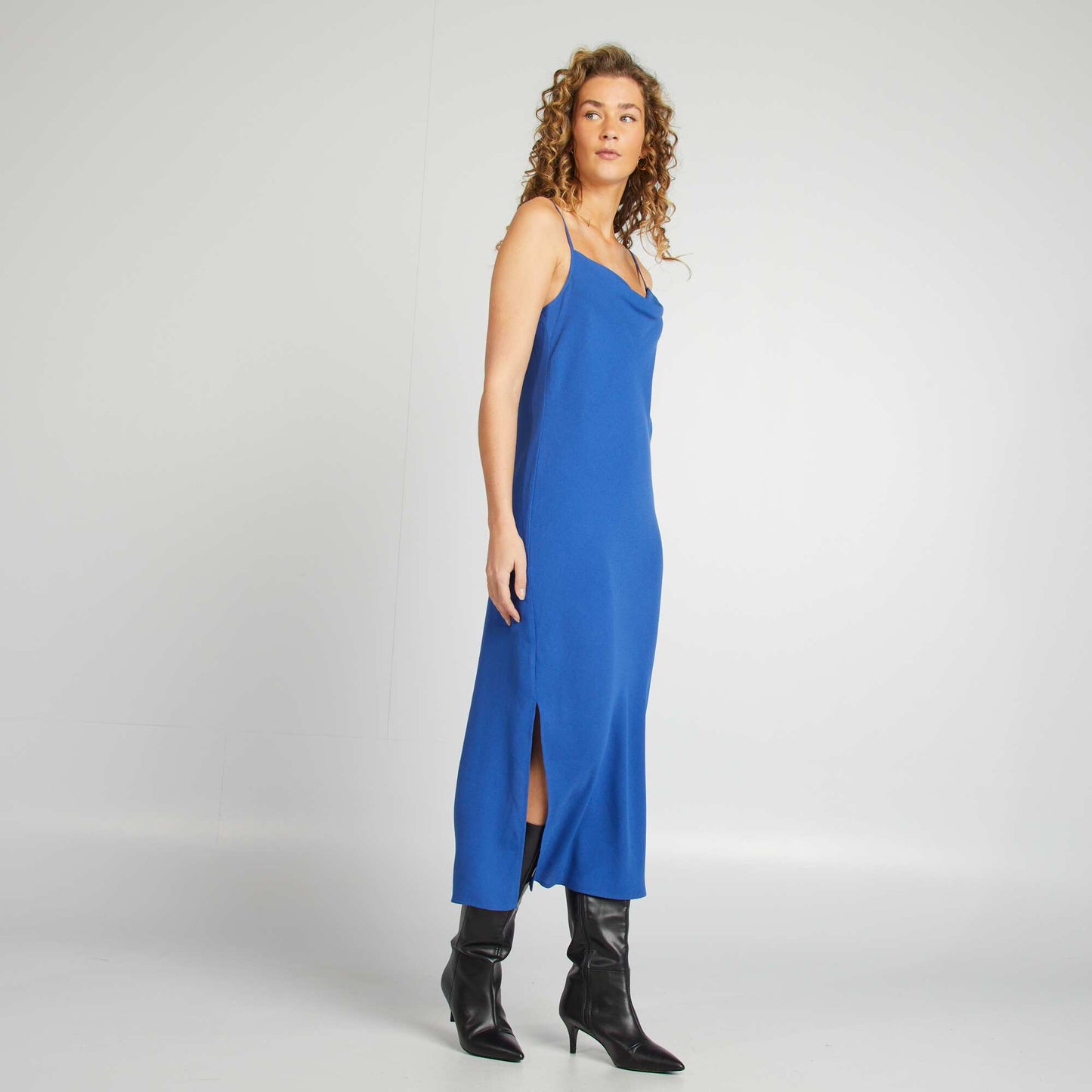 Robe fluide à col bénitier BLEU