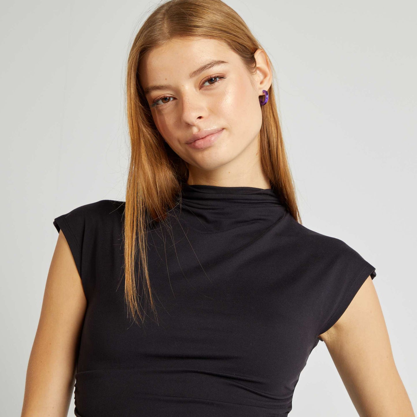 T-shirt fronc sur les c t s noir