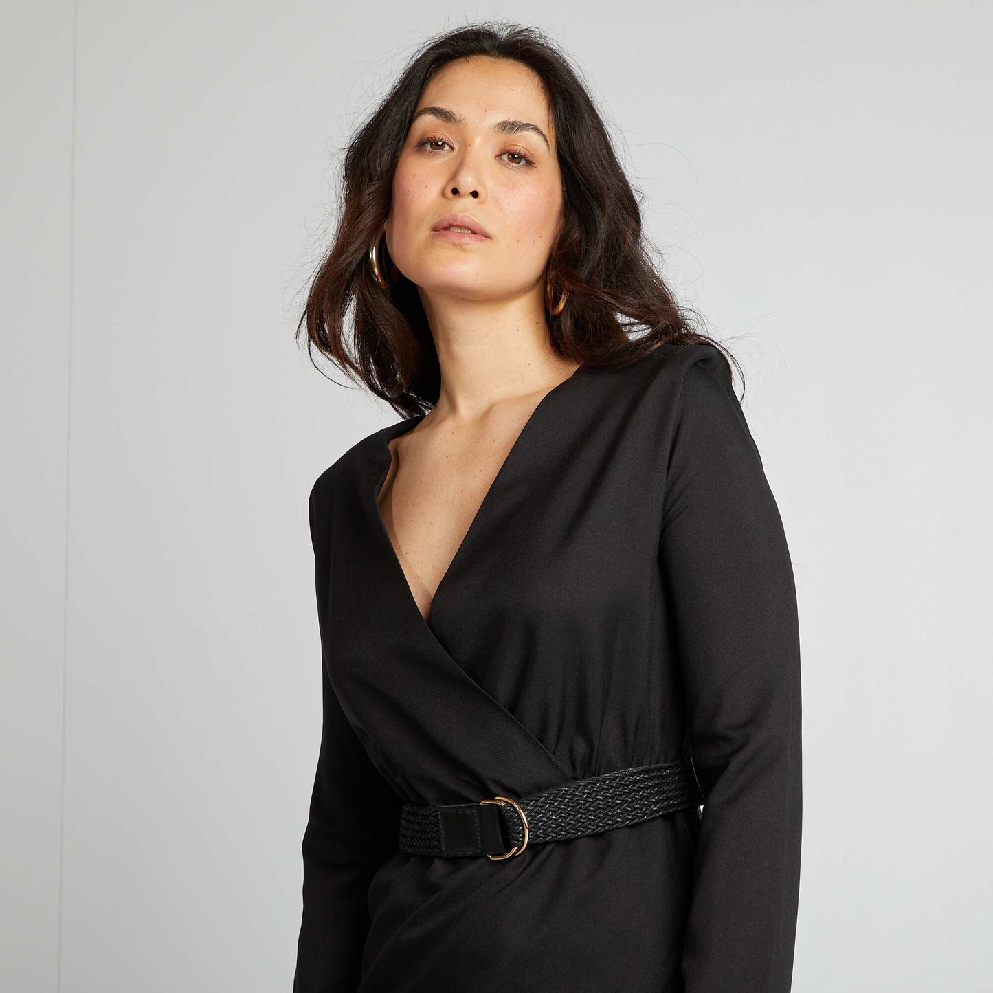 Robe satinée encolure cache-coeur NOIR