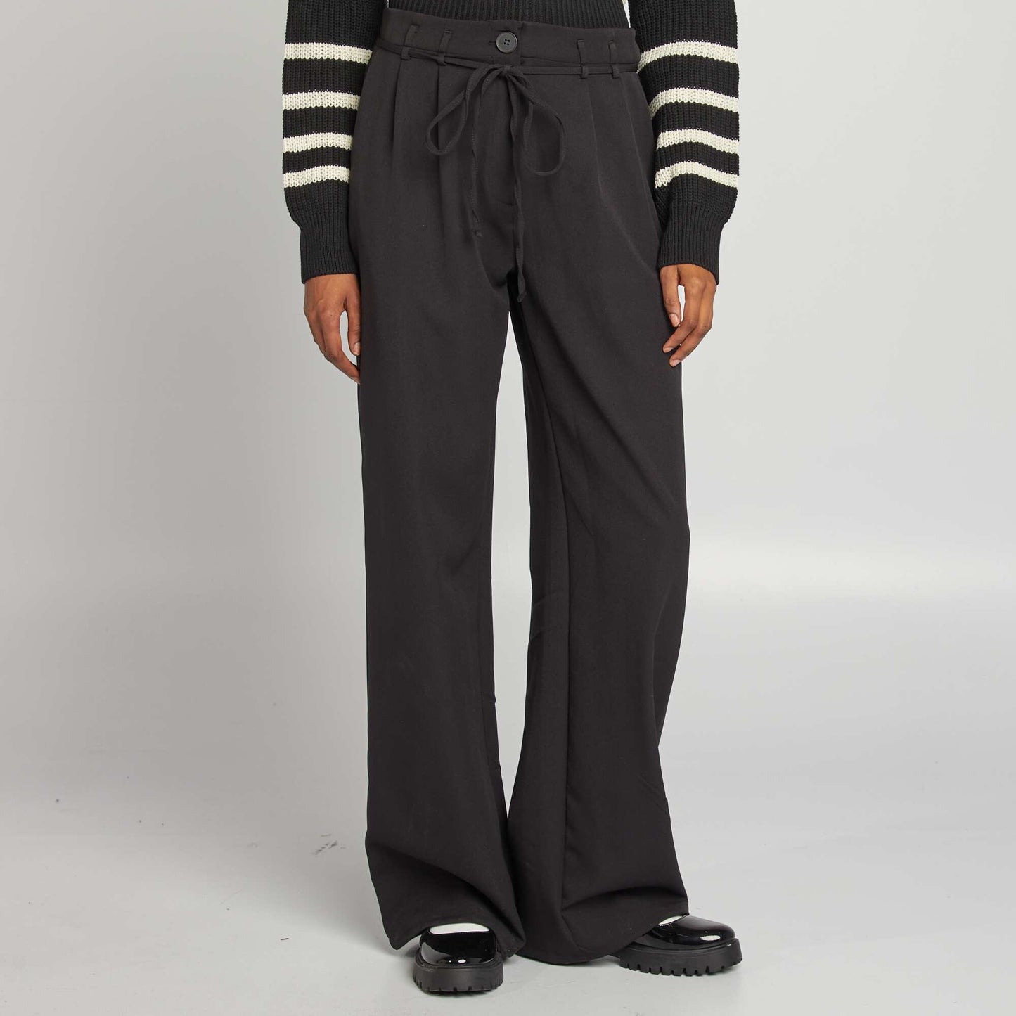 Pantalon large uni avec ceinture NOIR