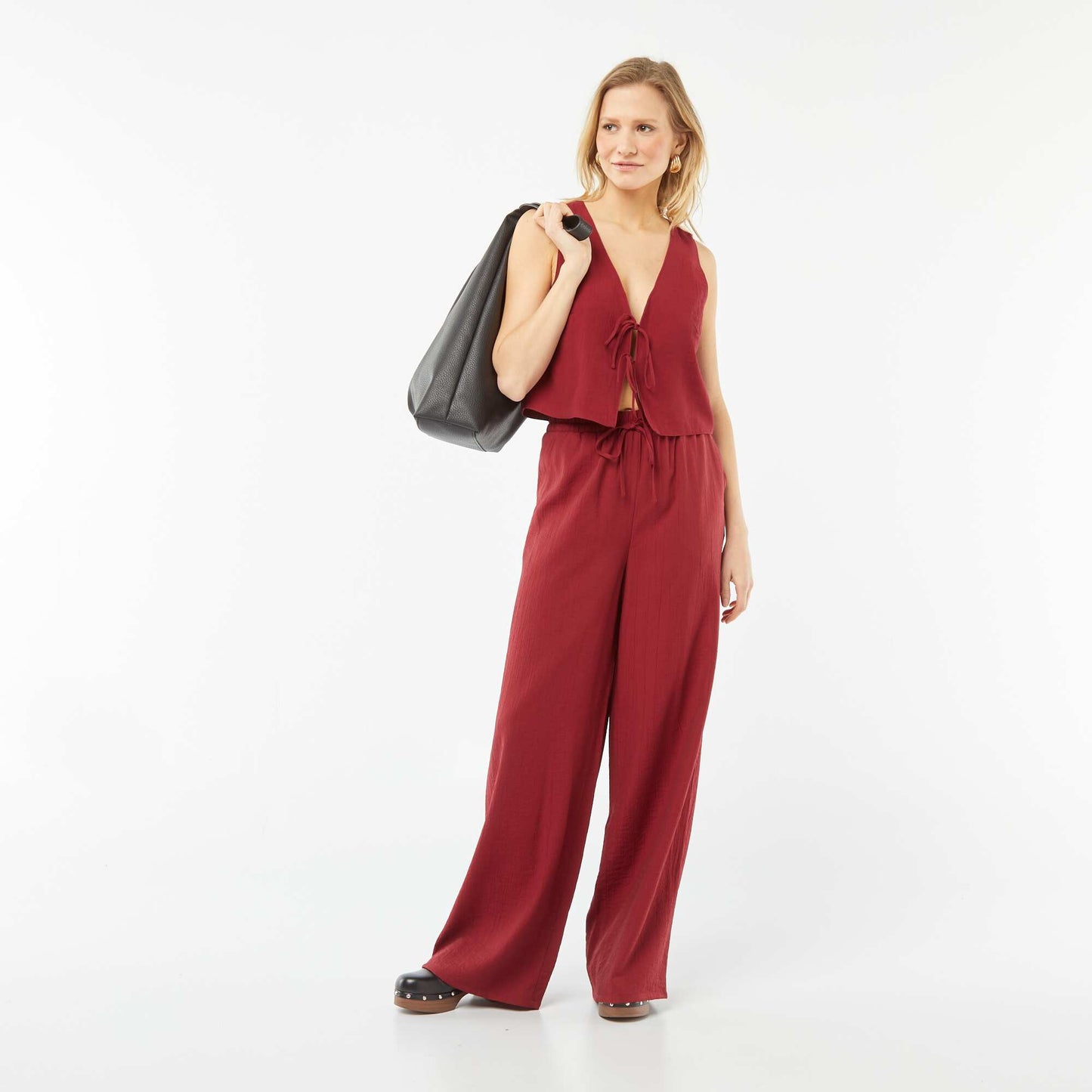 Gilet sans manches avec liens à nouer ROUGE