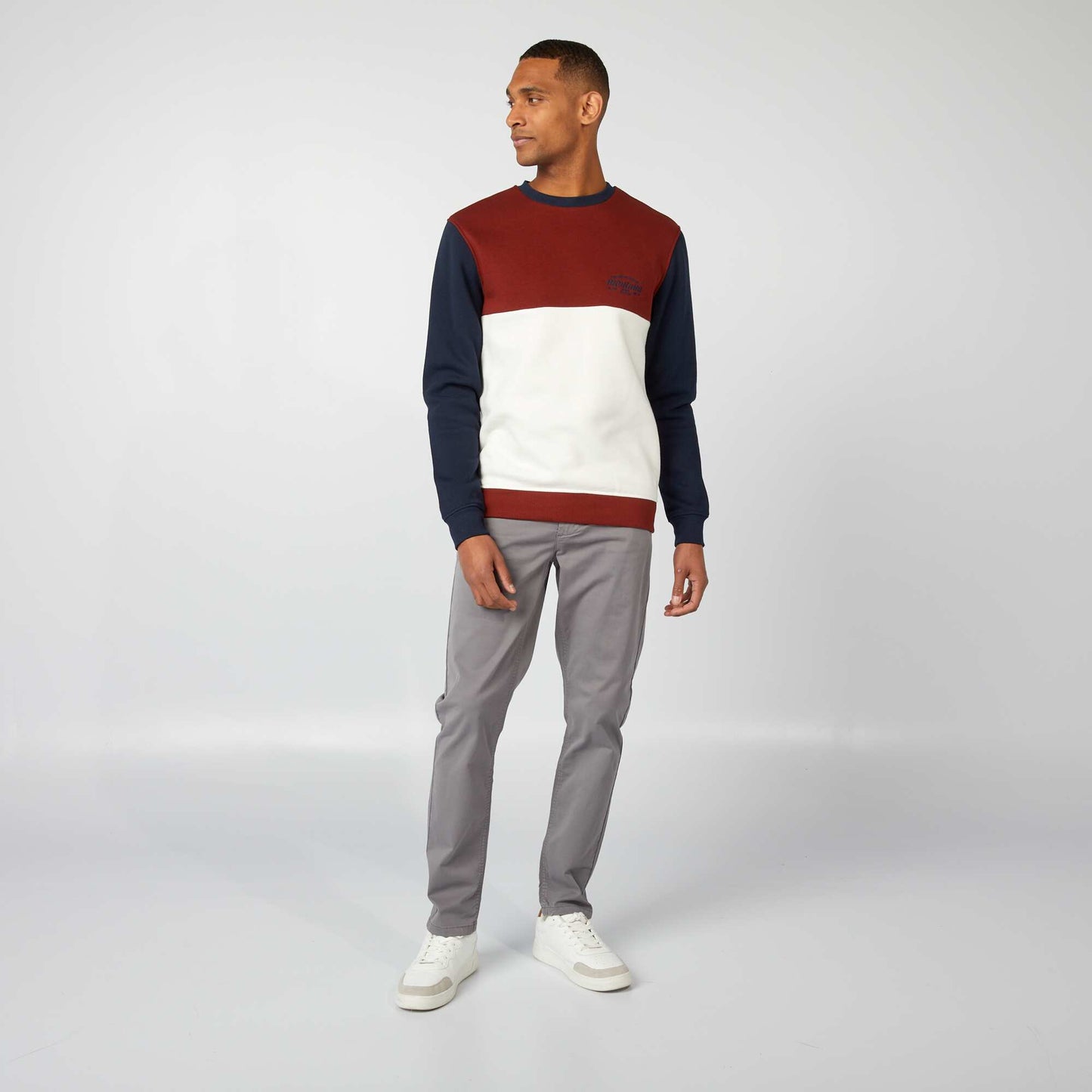 Pantalon chino slim gris
