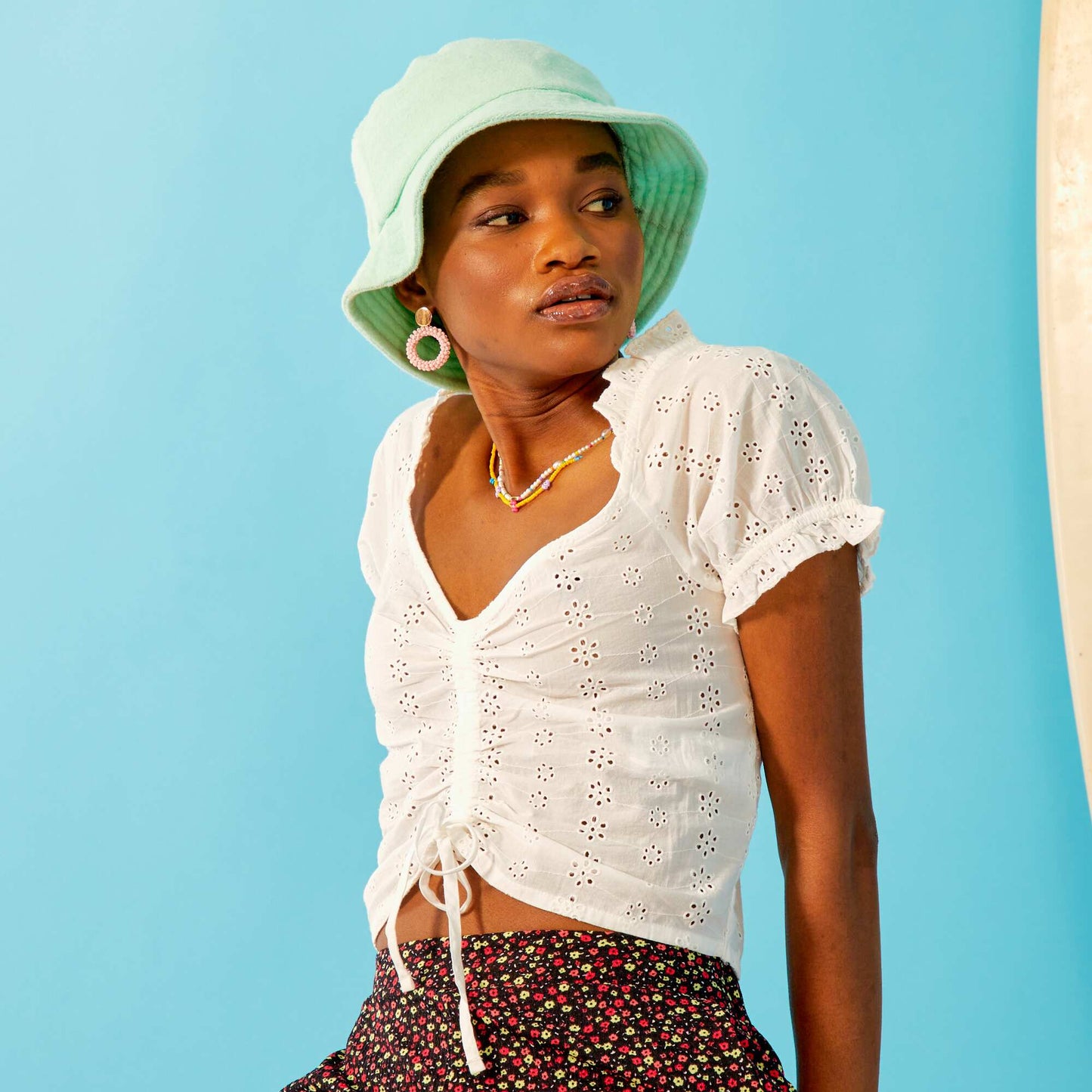 Blouse avec broderies anglaises blanc