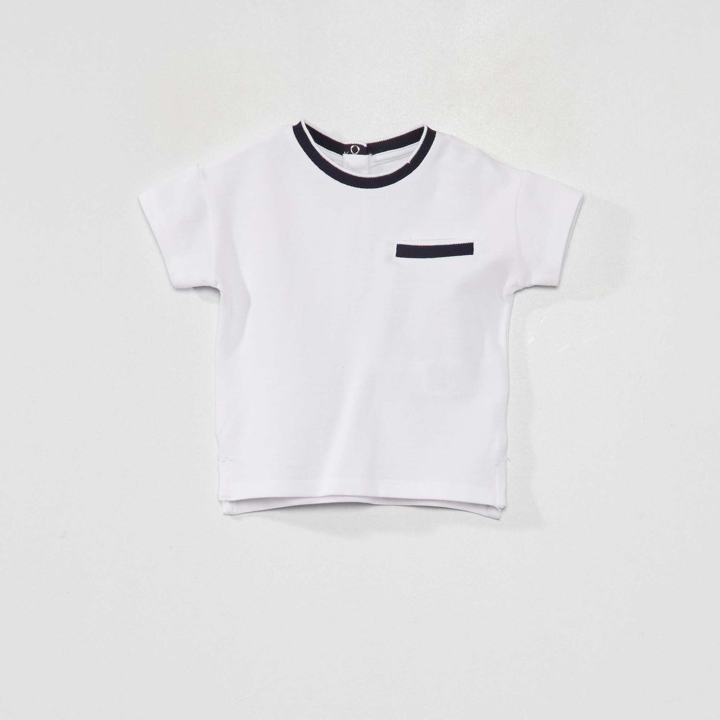 Tee-shirt en maille piqu e esprit polo blanc