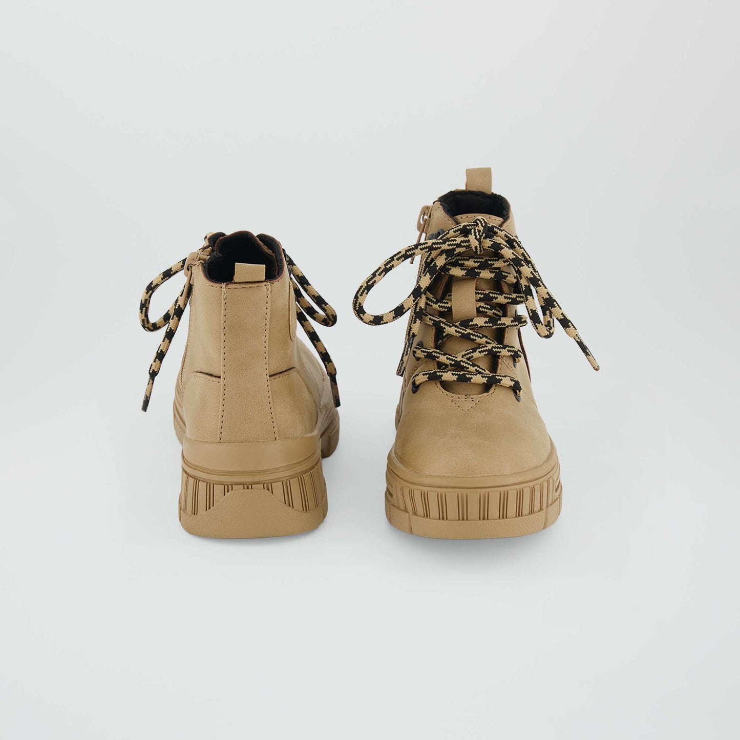 Boots type montagnarde Marron