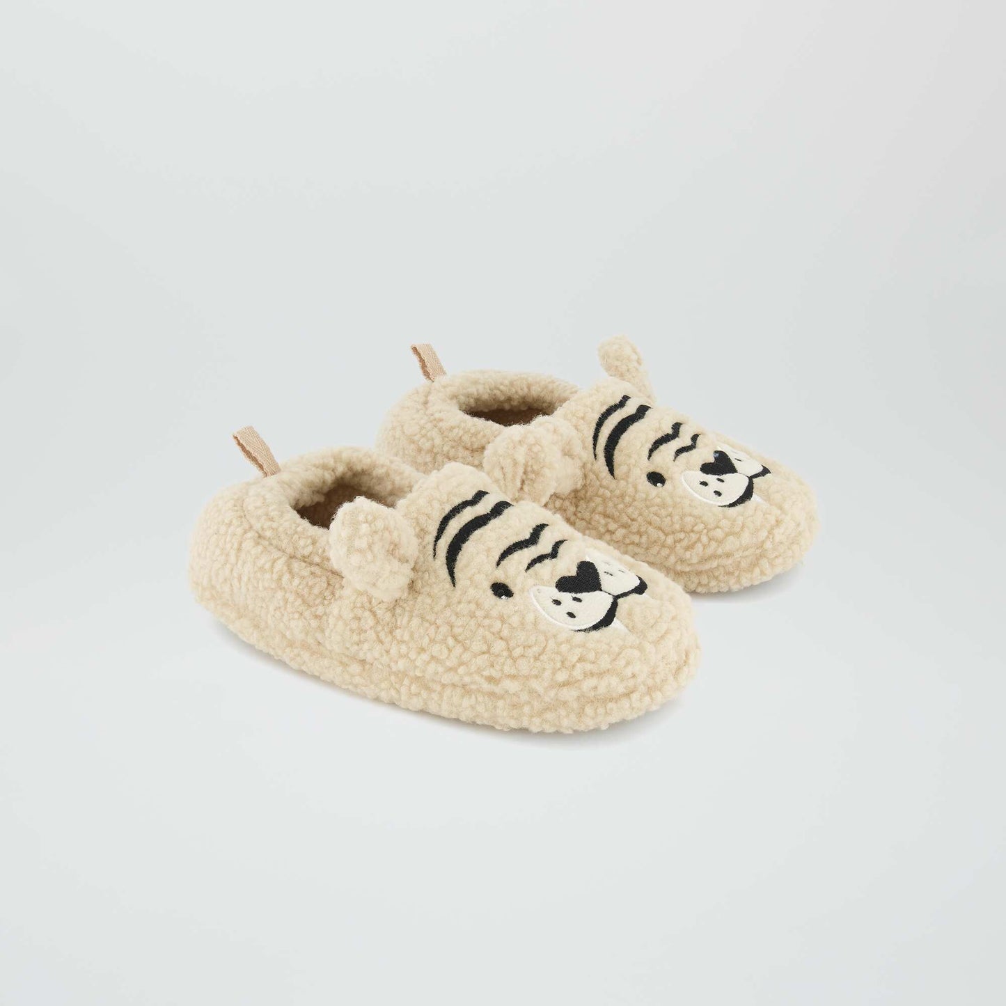 Chaussons en sherpa Beige