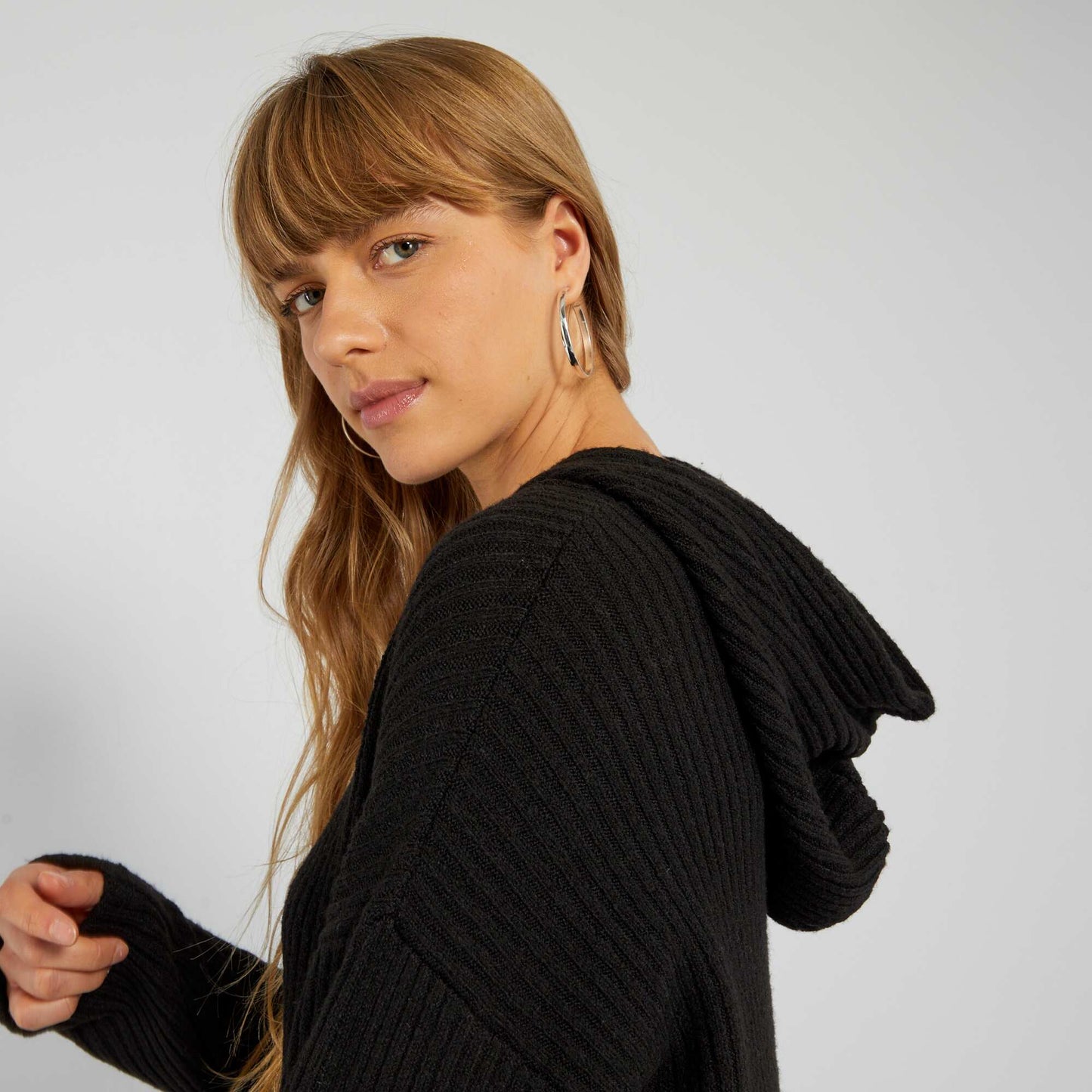 Robe pull capuche en rib Noir