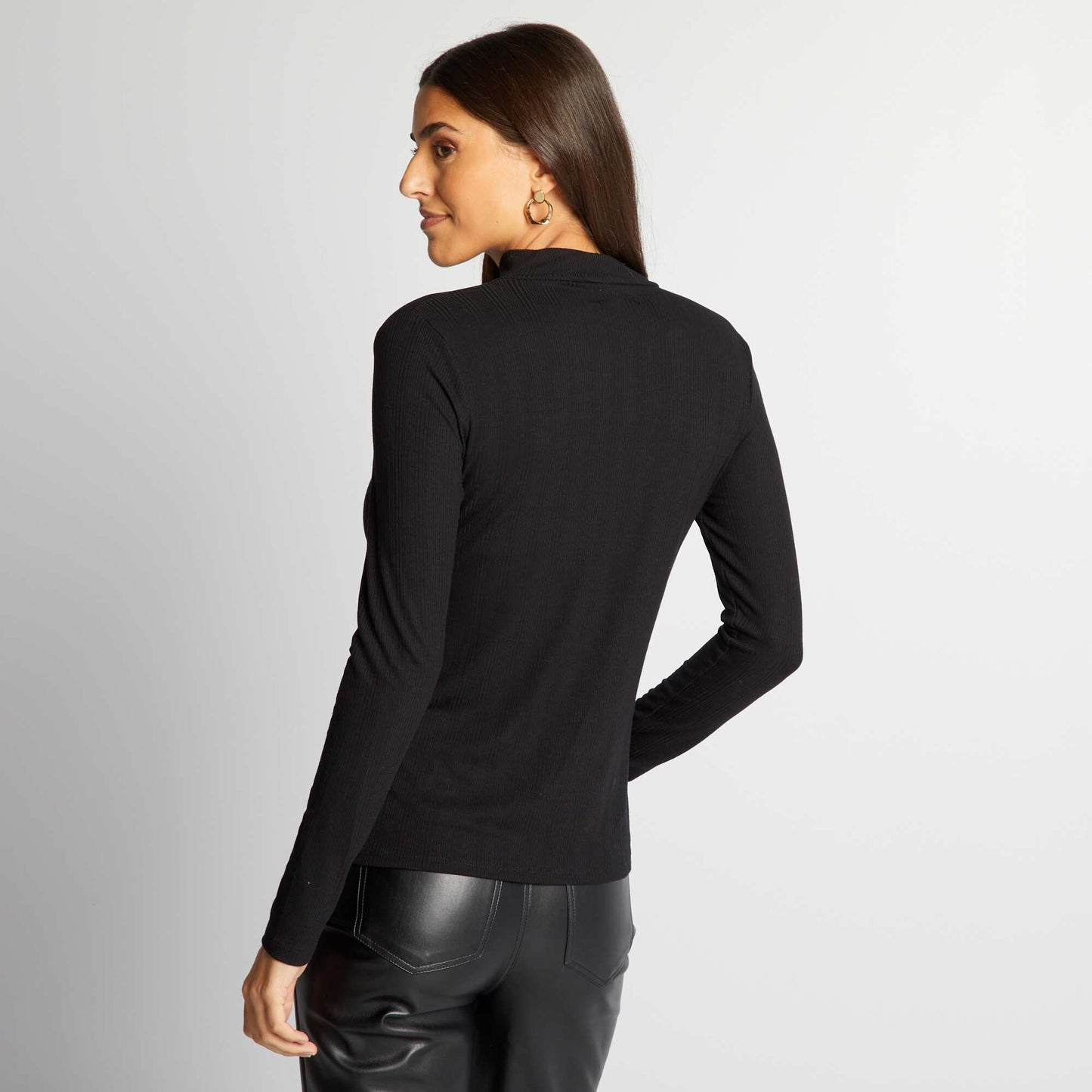Sous-pull en maille c tel e noir