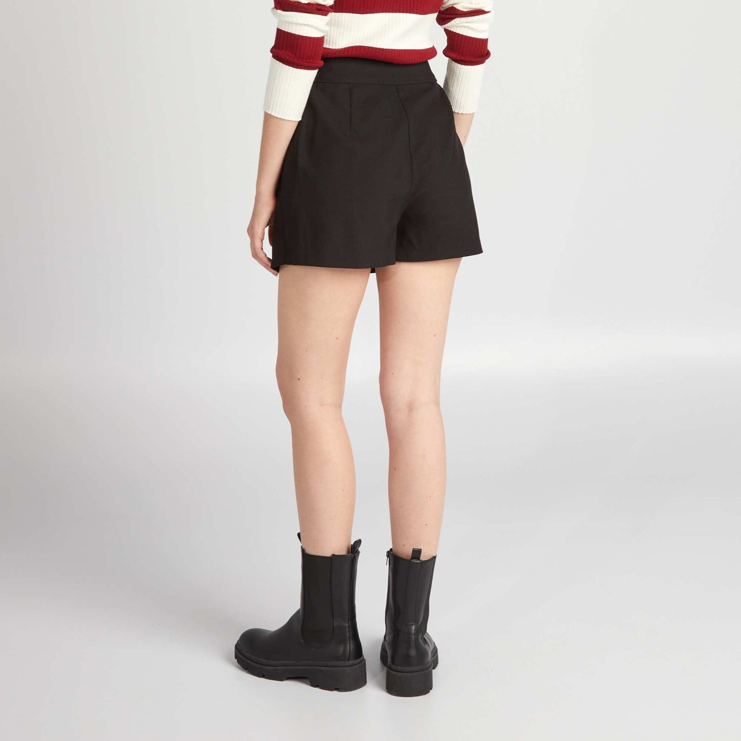 Jupe short rayures noir