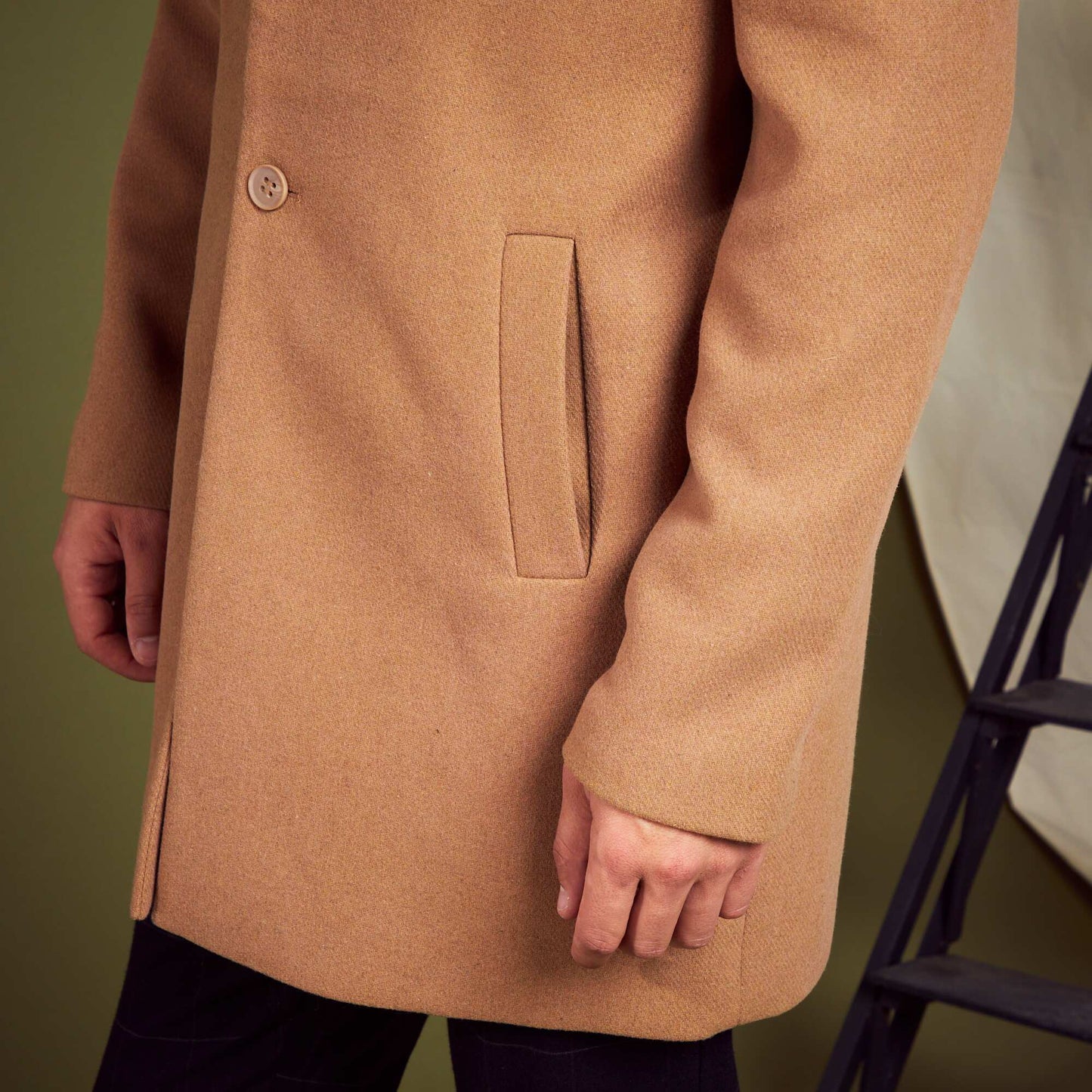 Manteau long avec ouverture boutonn e Beige
