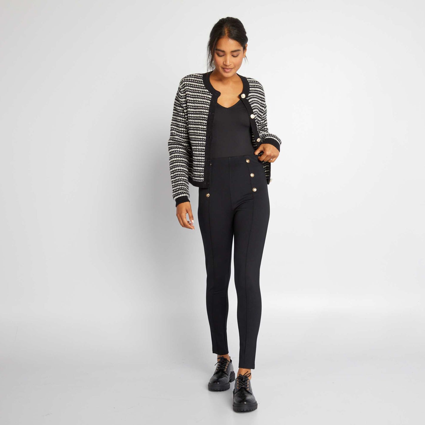 Pantalon taille hautes avec boutons fantaisie noir