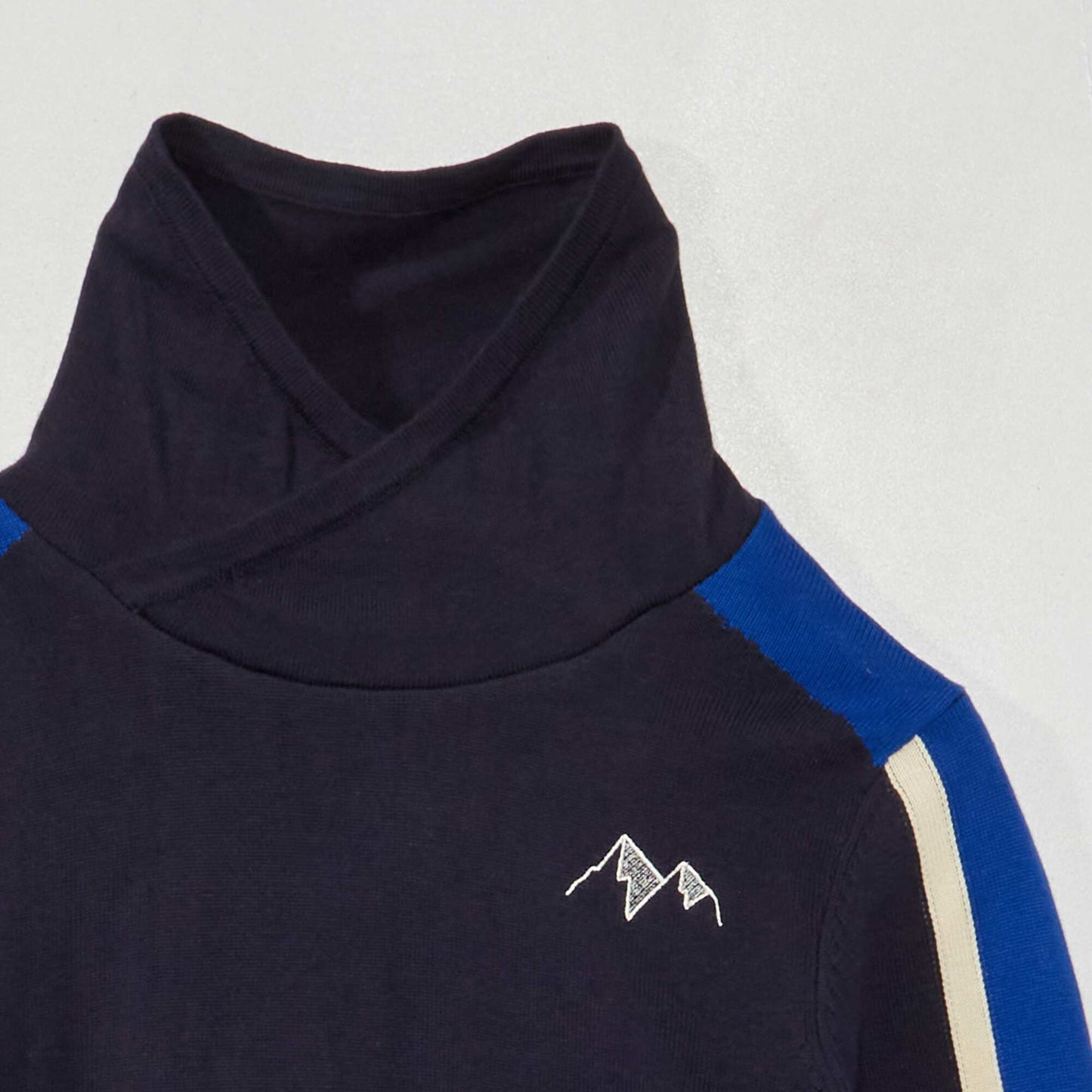 Pull en maille l g re avec poche kangourou Bleu
