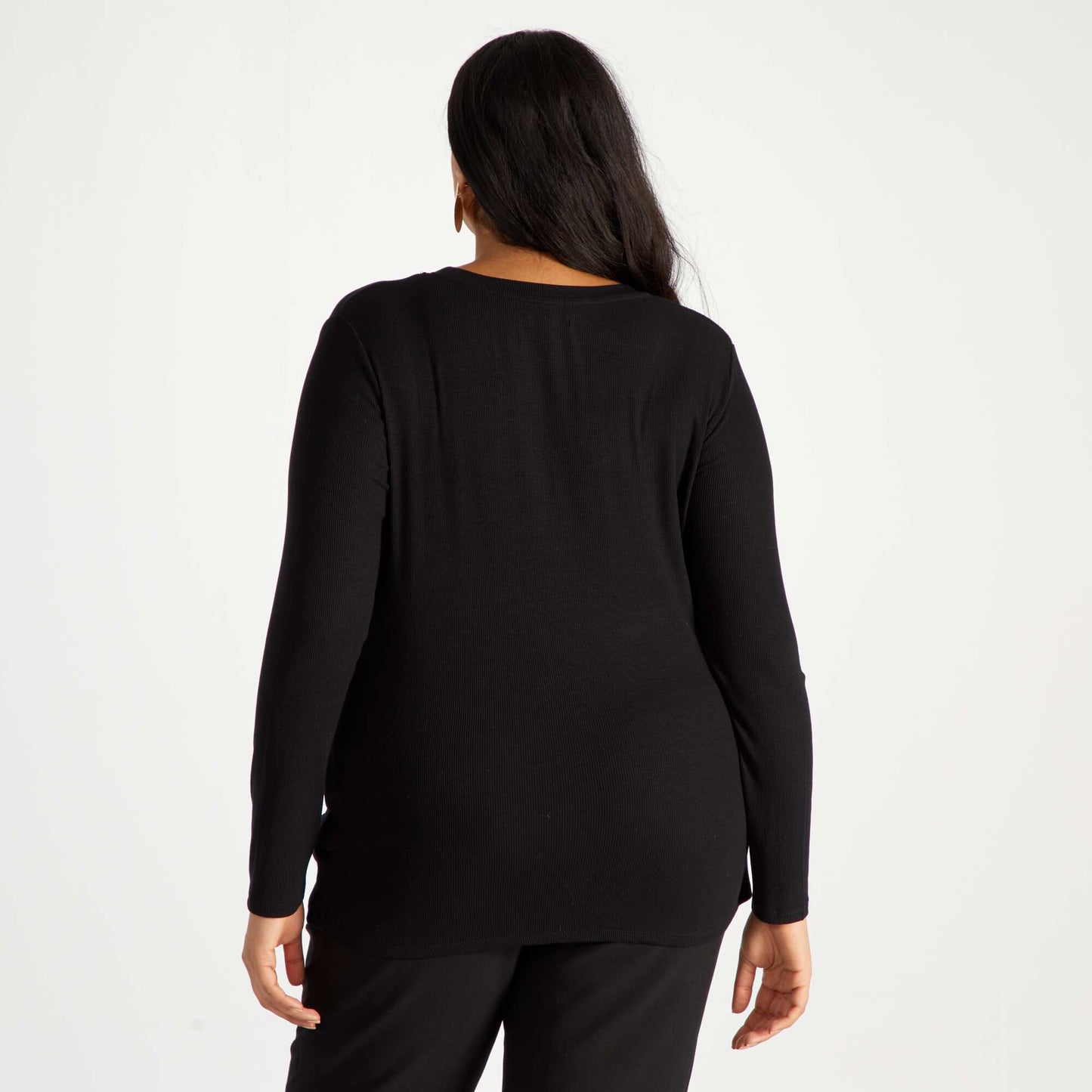 Tee-shirt c tel fluide et large encolure noir