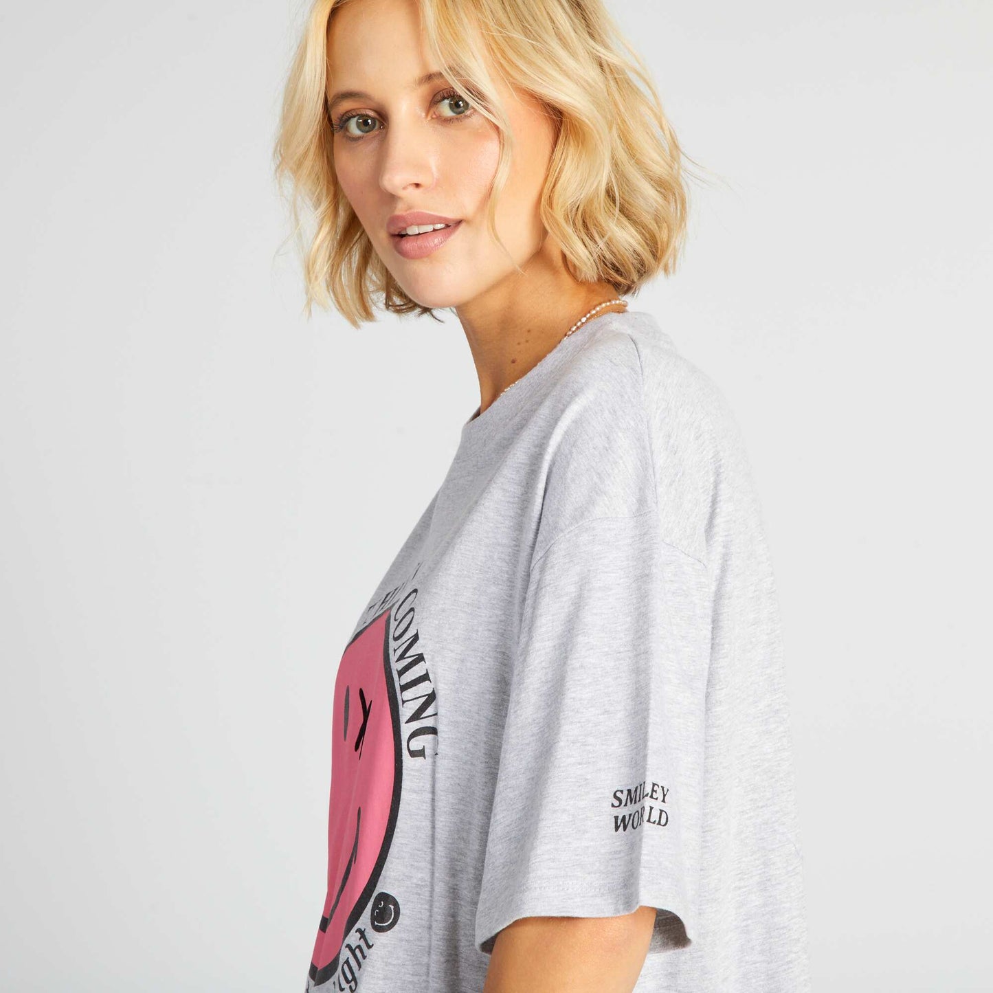 T-shirt manches courtes imprim 'smiley' Gris