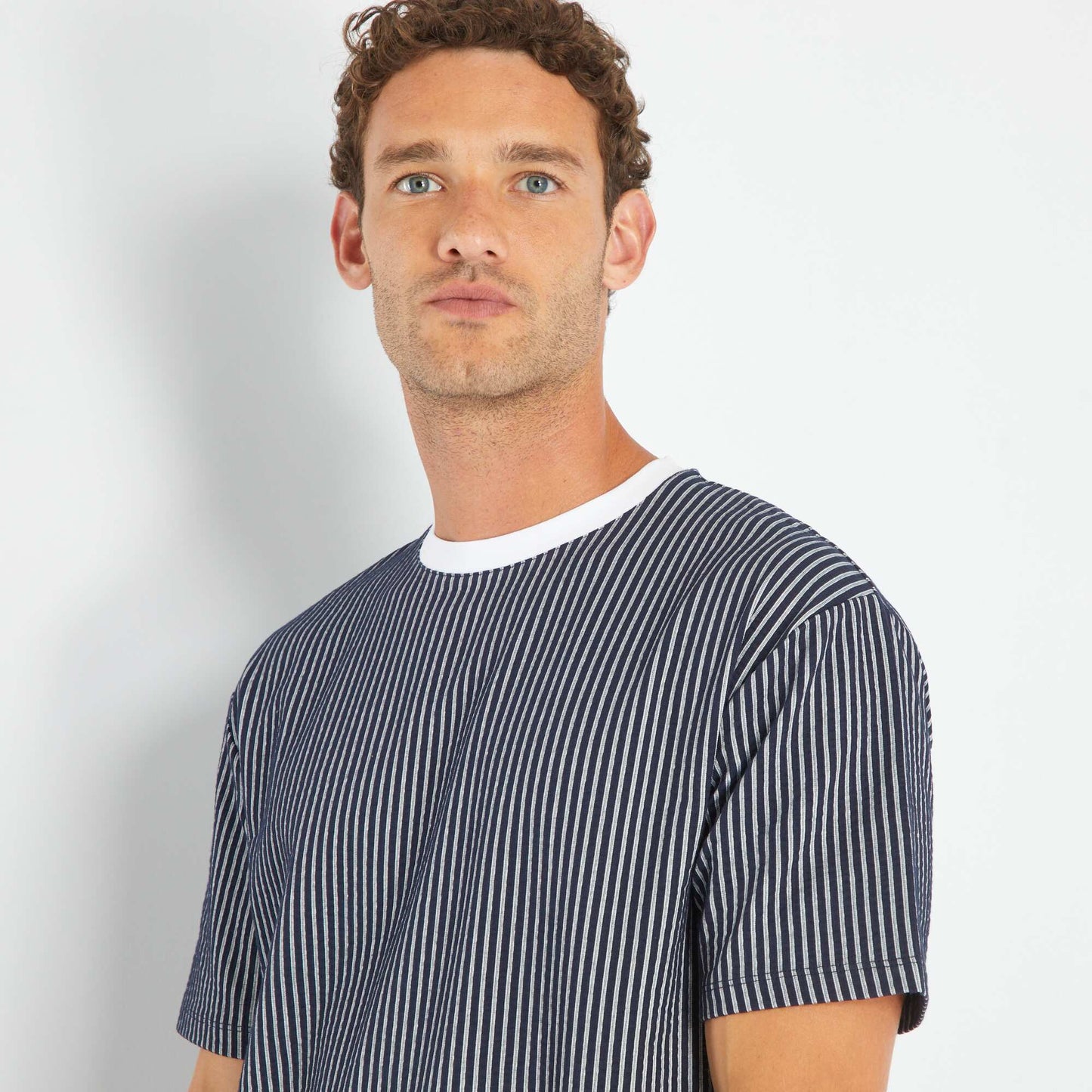 T-shirt en mati re textur e Bleu