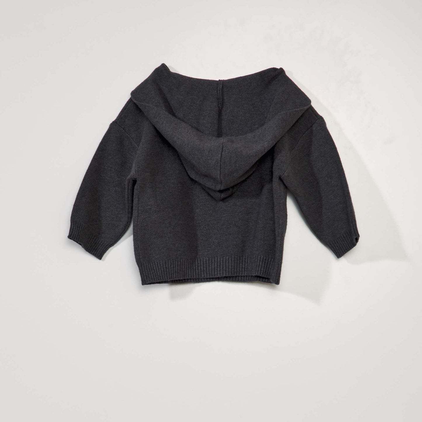 Pull en maille avec capuche Gris