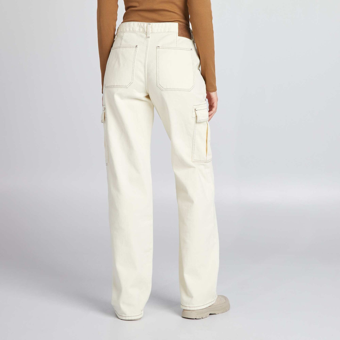 Pantalon avec poches rabats BLANC