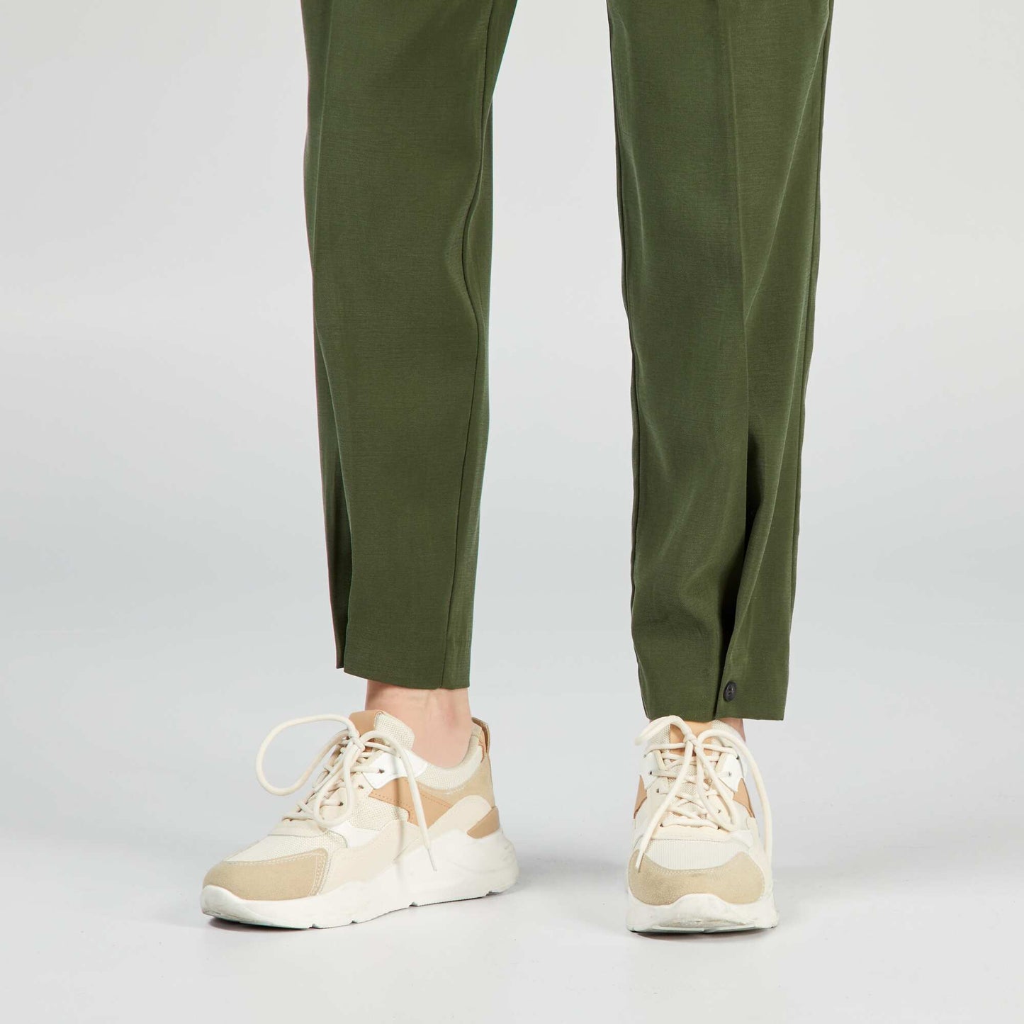 Pantalon regular en twill Kaki
