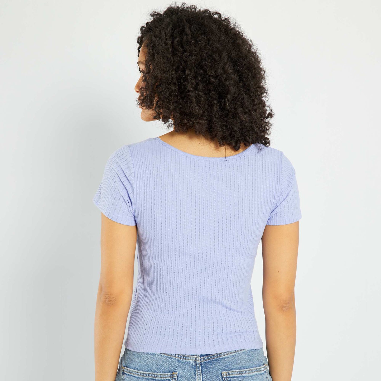 T-shirt col V en dentelle Violet