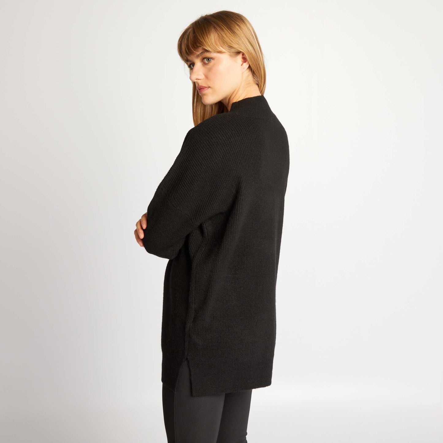 Pull en maille c tel e col montant noir