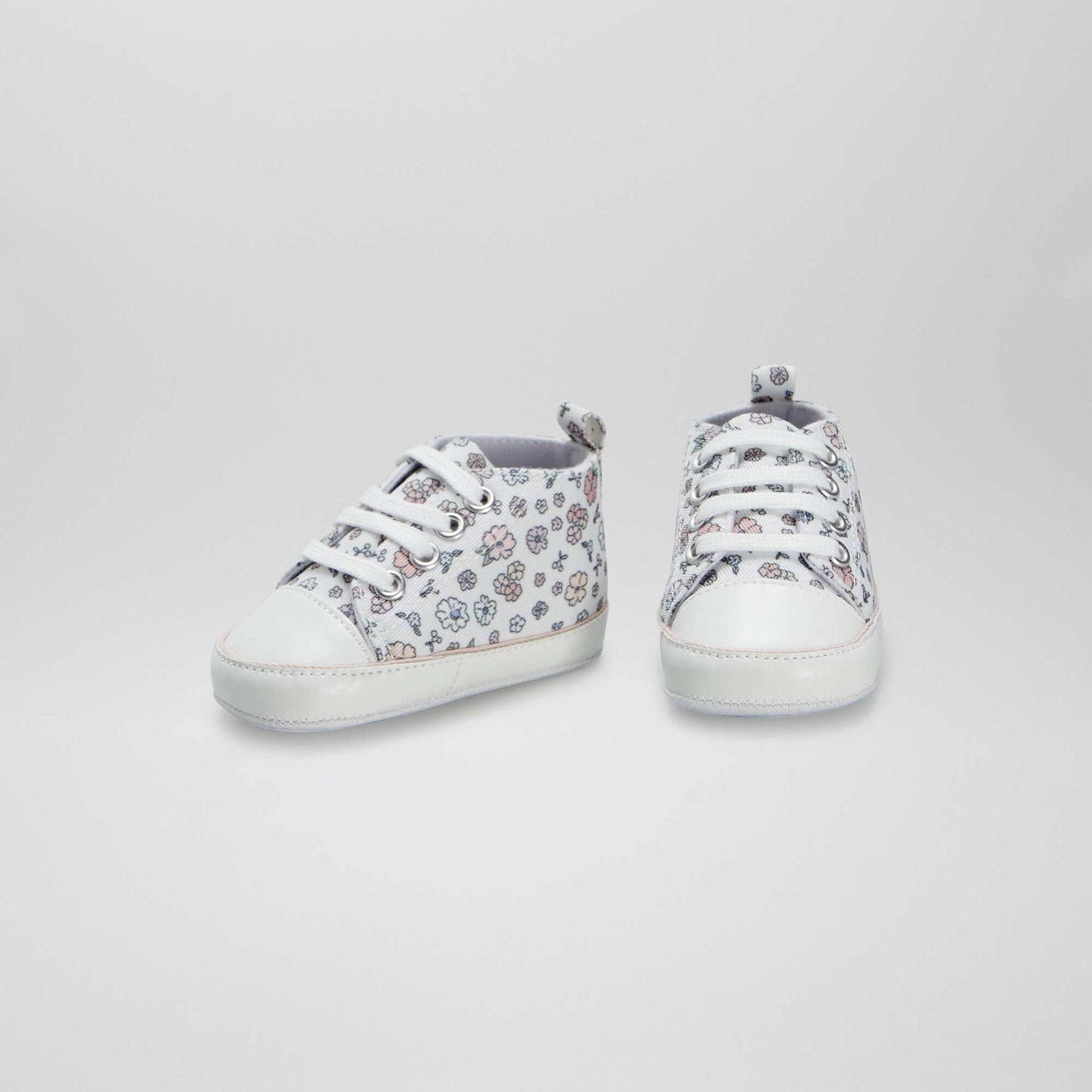 Baskets montantes en toile fleuries Ecru
