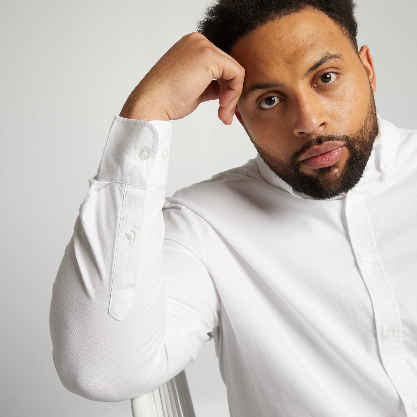 Chemise droite et stretch blanc