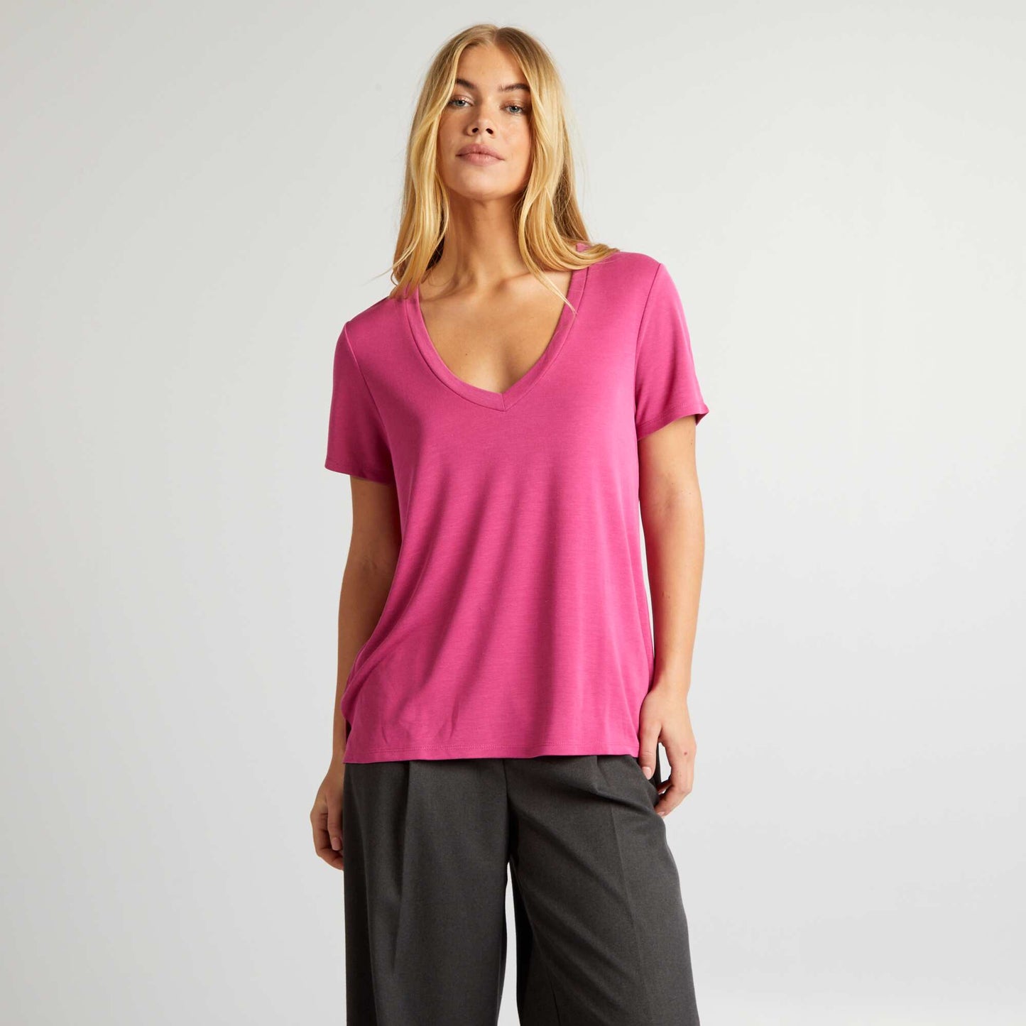 T-shirt stretch col V Rose