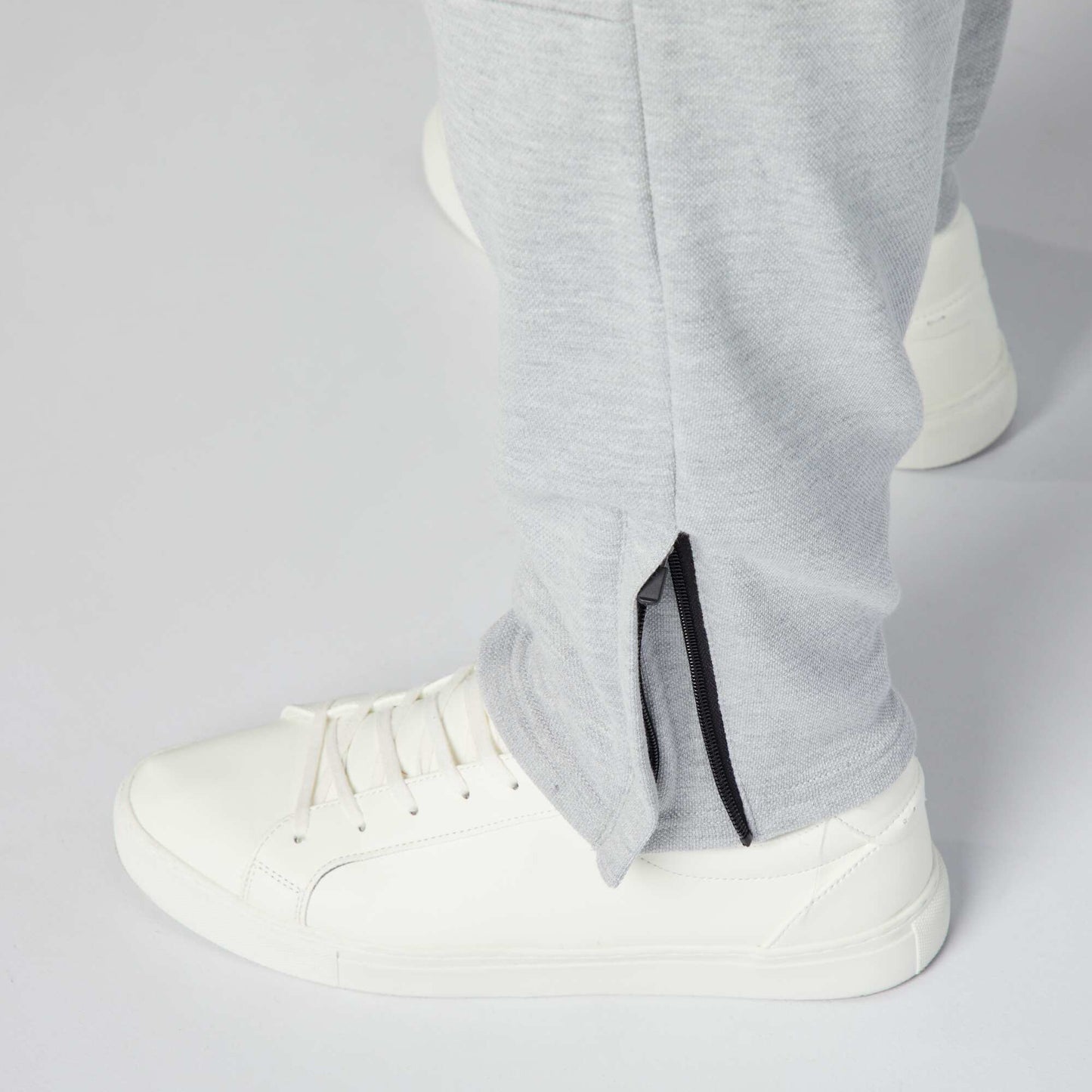 Pantalon jogging maille piqu e gris