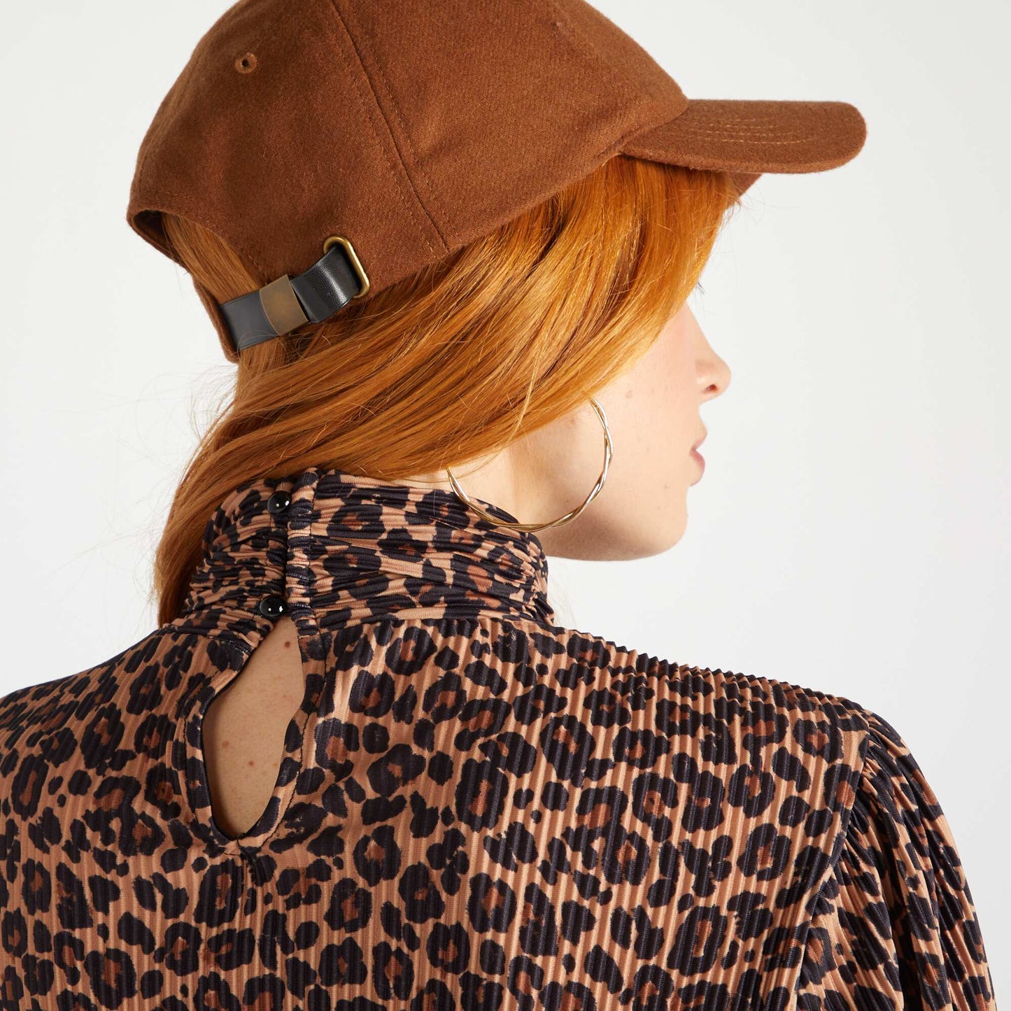 Blouse pliss e col montant Marron
