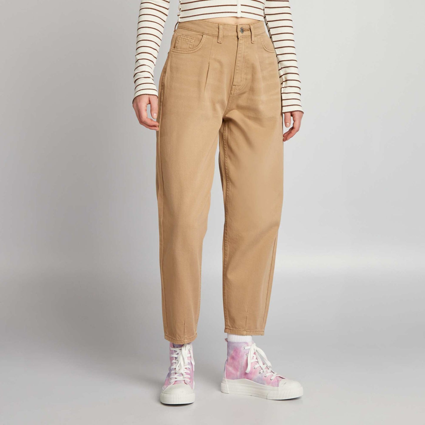 Jean balloon taille haute Beige