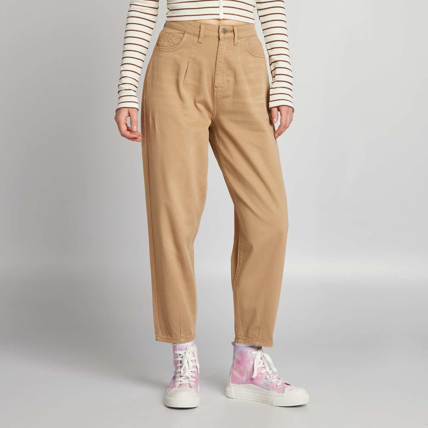 Jean balloon taille haute Beige