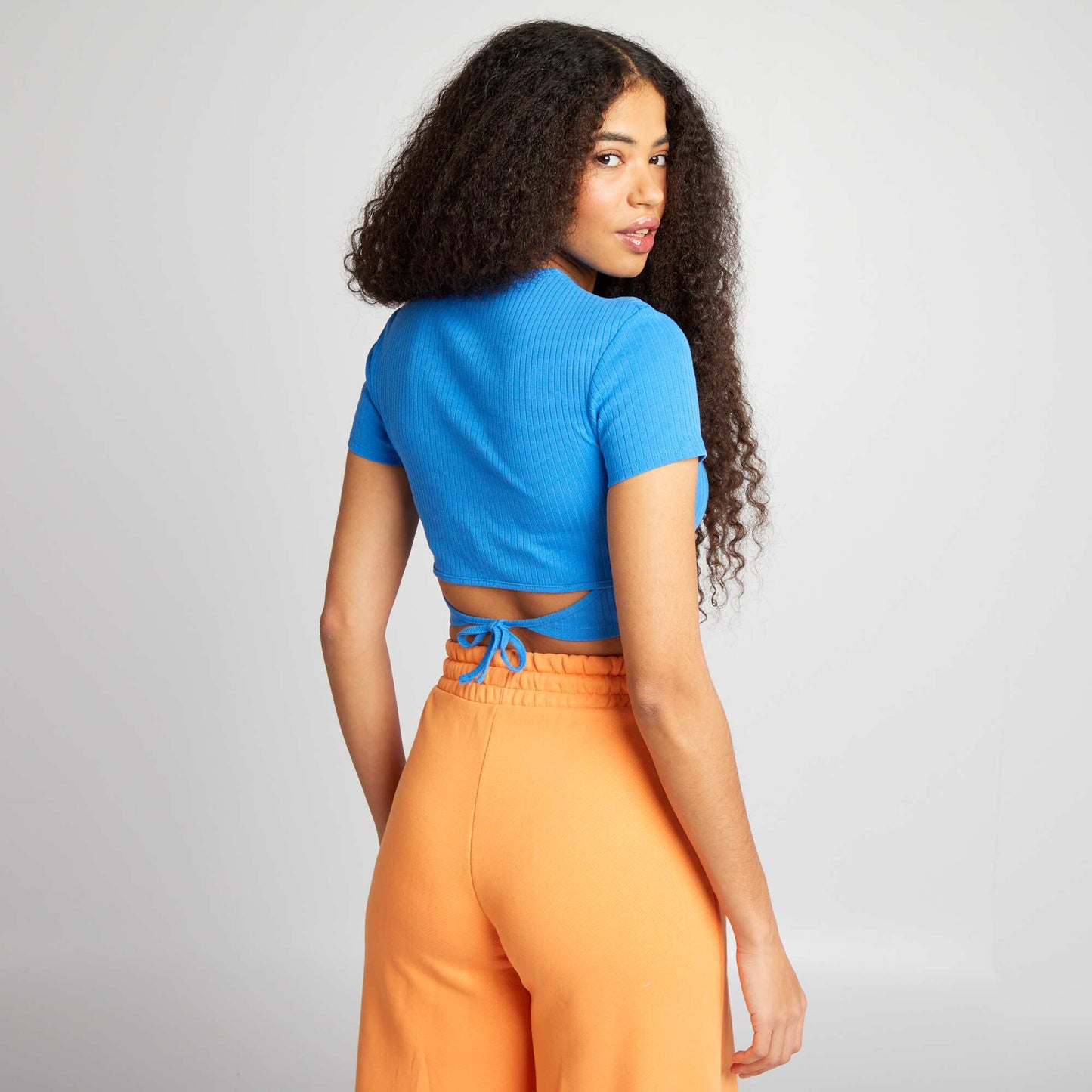 T-shirt cropped c tel avec liens Bleu