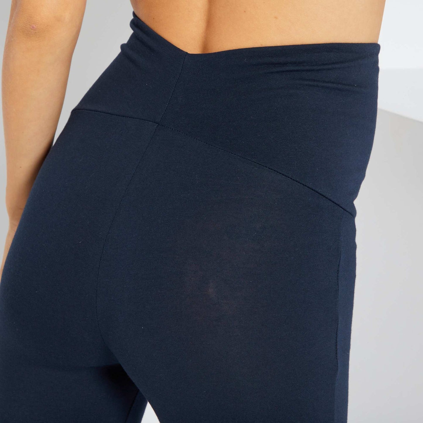 Legging grossesse en maille extensible bleu marine