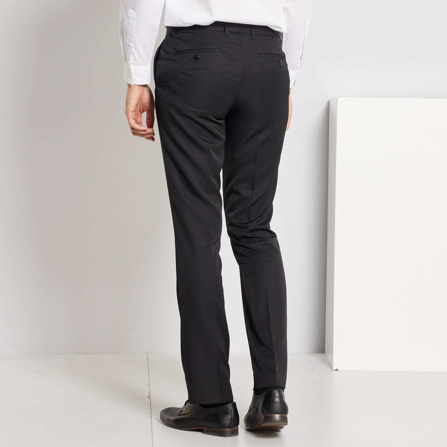 Pantalon de costume regular en twill noir