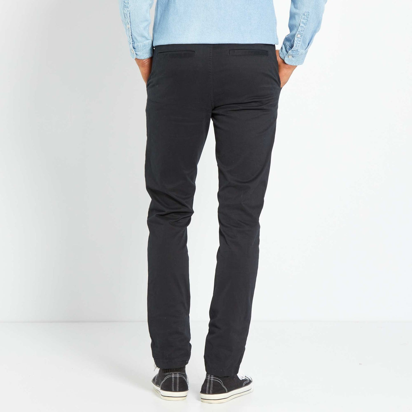 Pantalon chino slim noir