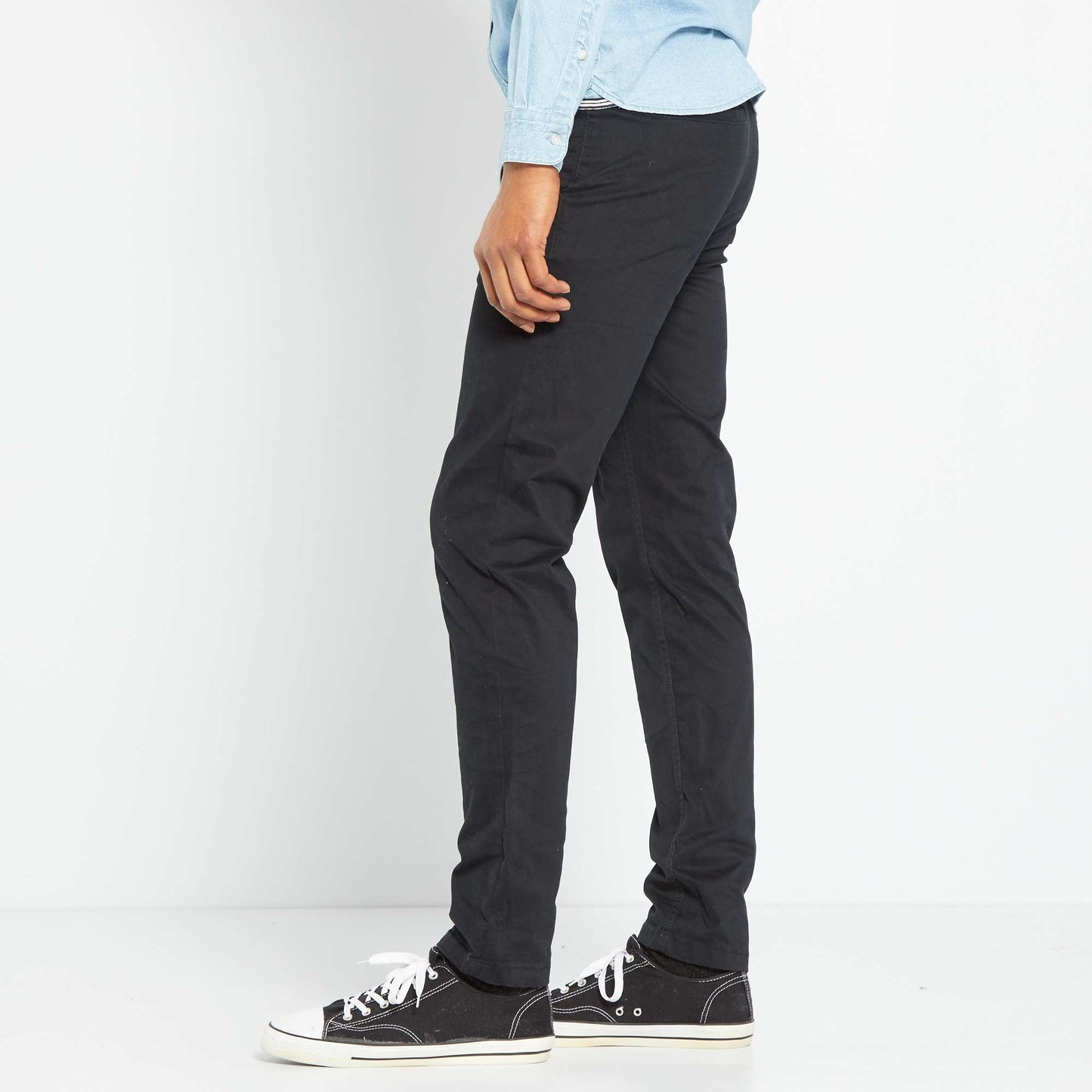 Pantalon chino slim noir