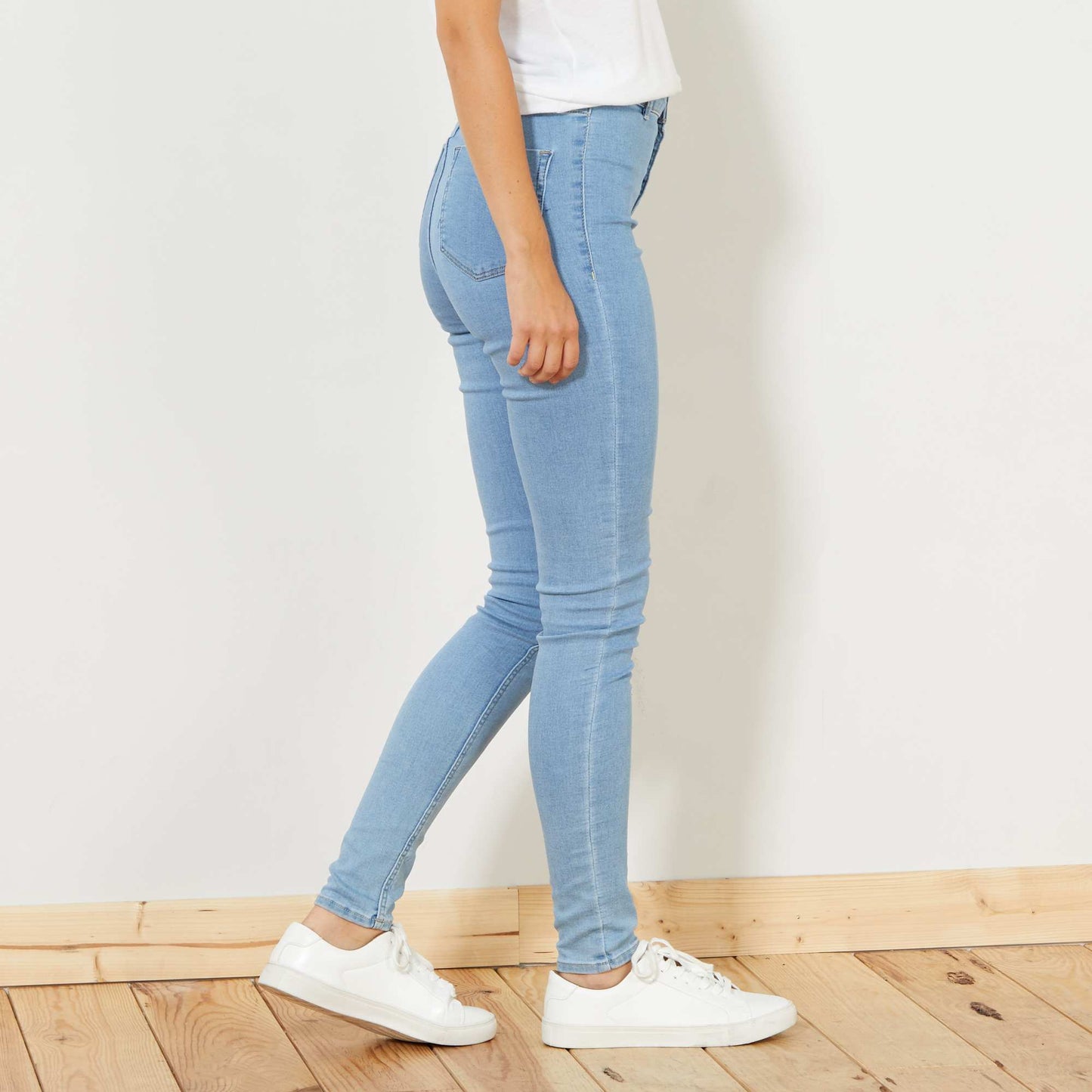 Jean skinny effet galbant double stone